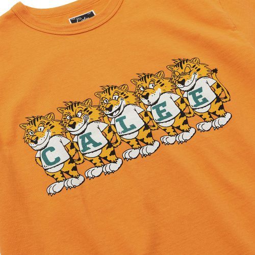 BINDER NECK CALEE UNIV. VINTAGE T‐SHIRT (ORANGE) / バインダーネック プリントTシャツ