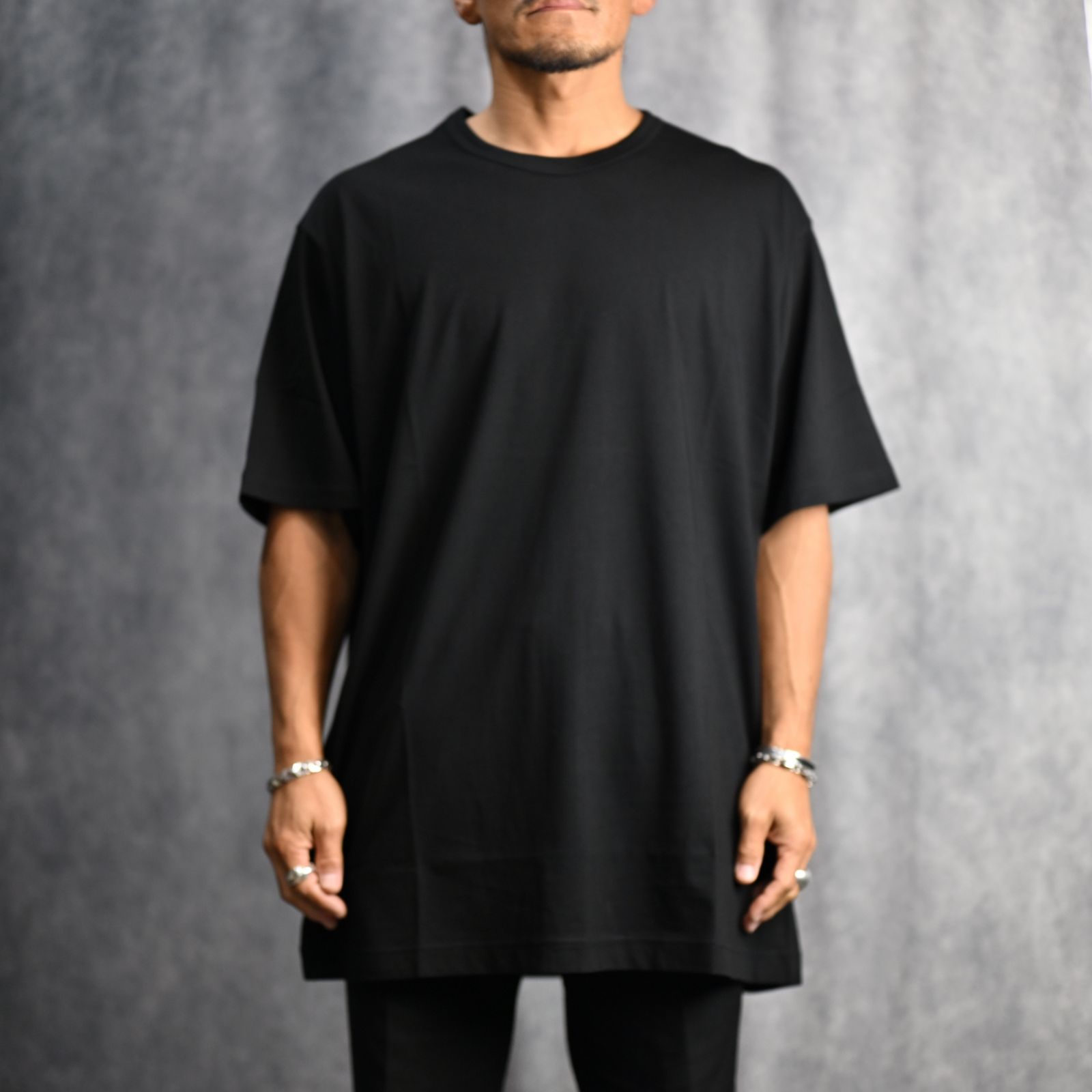 30/- COTTON SINGLE JERSEY ROUND NECK HALF SLEEVE （BLACK） カットソー （ブラック） HO-T02-070-4