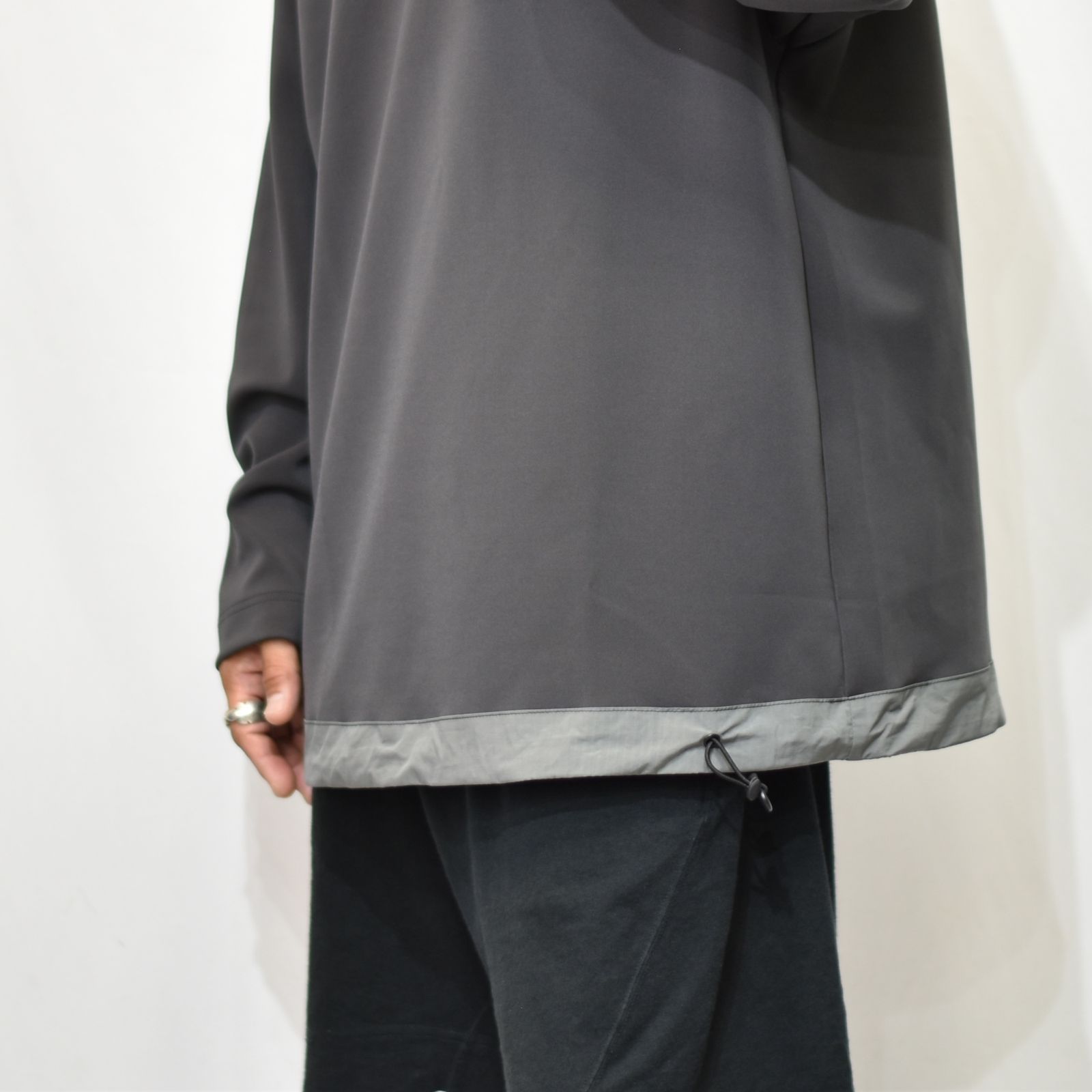 CREWNECK LONG SLEEVE  （CHARCOAL） クルーネック ロングスリーブカットソー