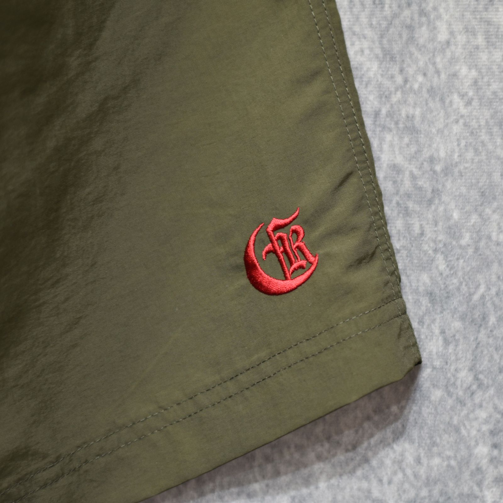CR LOGO NYLON SHORTS (OLIVE)｜ナイロン ショートパンツ・ショーツ｜CR-26SS015