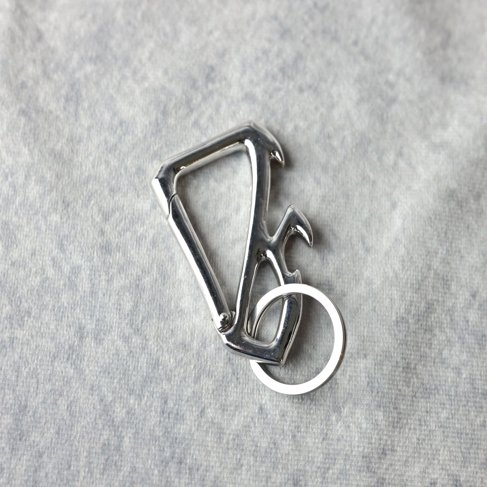 Reol Signature Carabiner[復刻] – Reol ONLINE SHOP