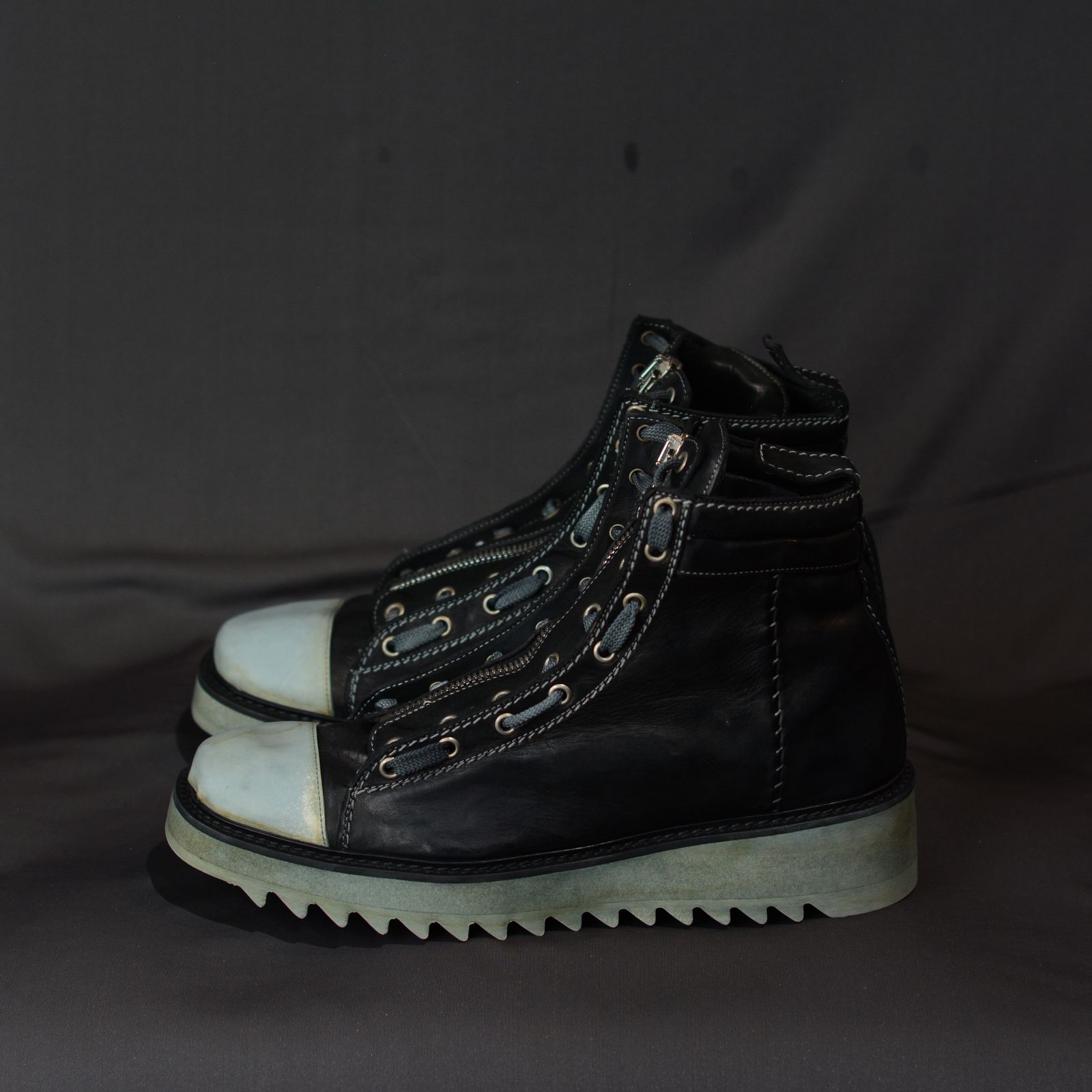 incarnation - HORSE LEATHER SNEAKER ZIP FRONT FZ-2 | chord