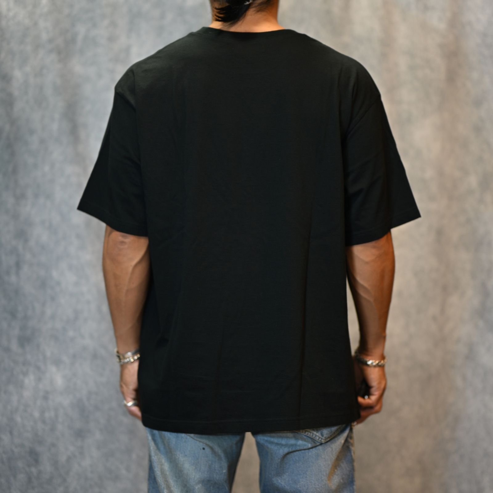 LIVING IS EASY WITH EYES CLOSED T-SH （BLACK） / プリントTシャツ （ブラック） 2505-4005