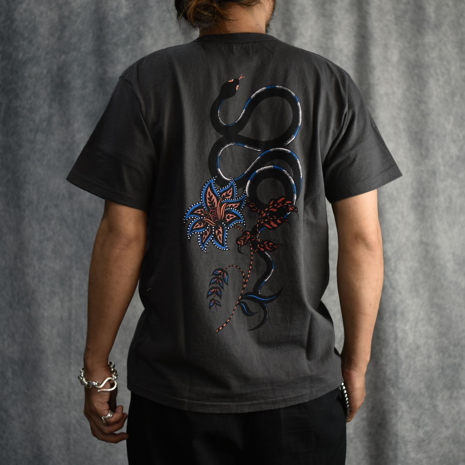 ×MIHO MURAKAMI BINDER NECK SNAKE VINTAGE TEE (CHARCOAL) / × 村上実帆 バインダーネック スネーク ヴィンテージ Tシャツ