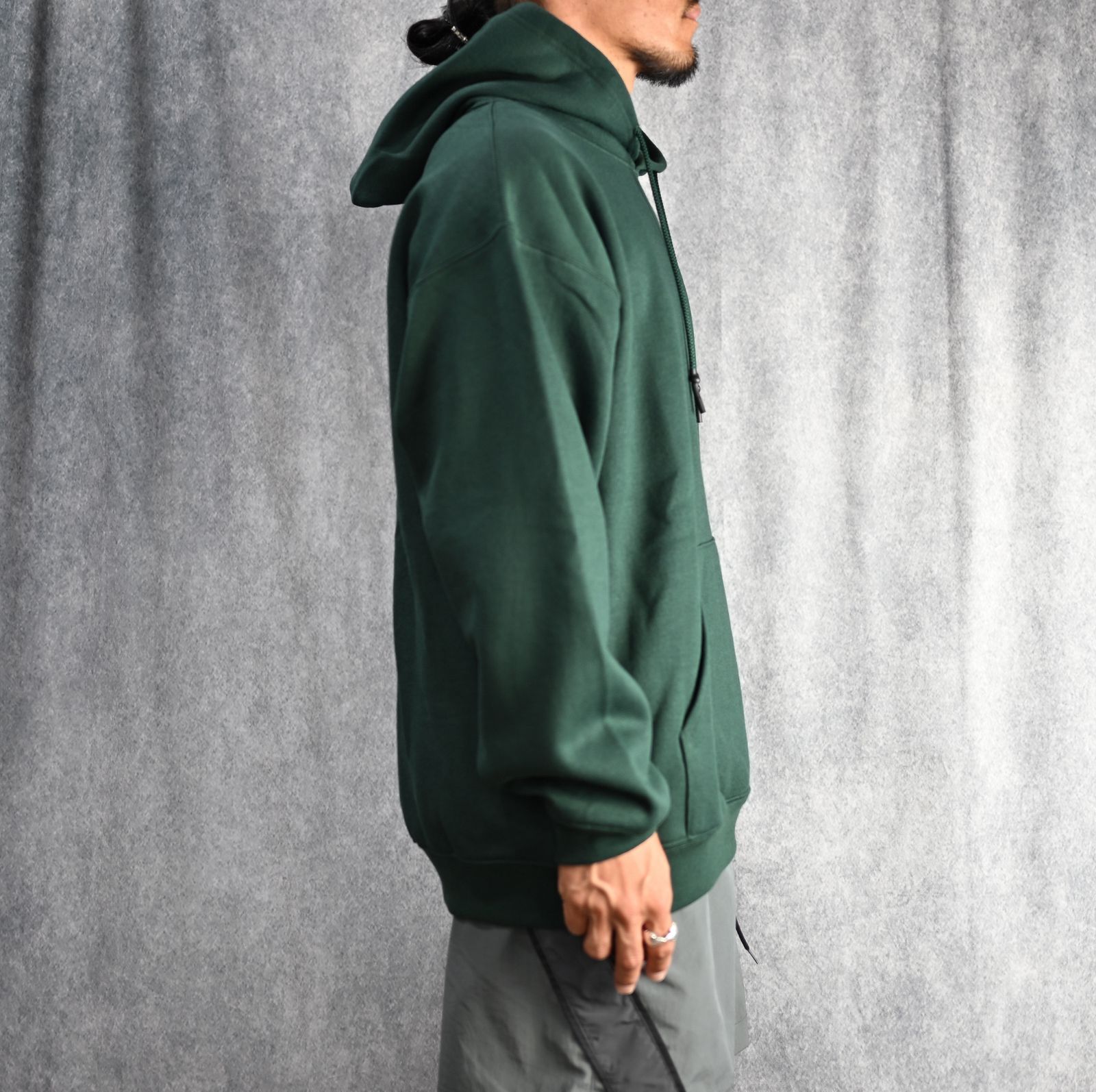 HOODED SWEATSHIRT （D.KHAKI） / フーディー スウェット （ダークカーキ）