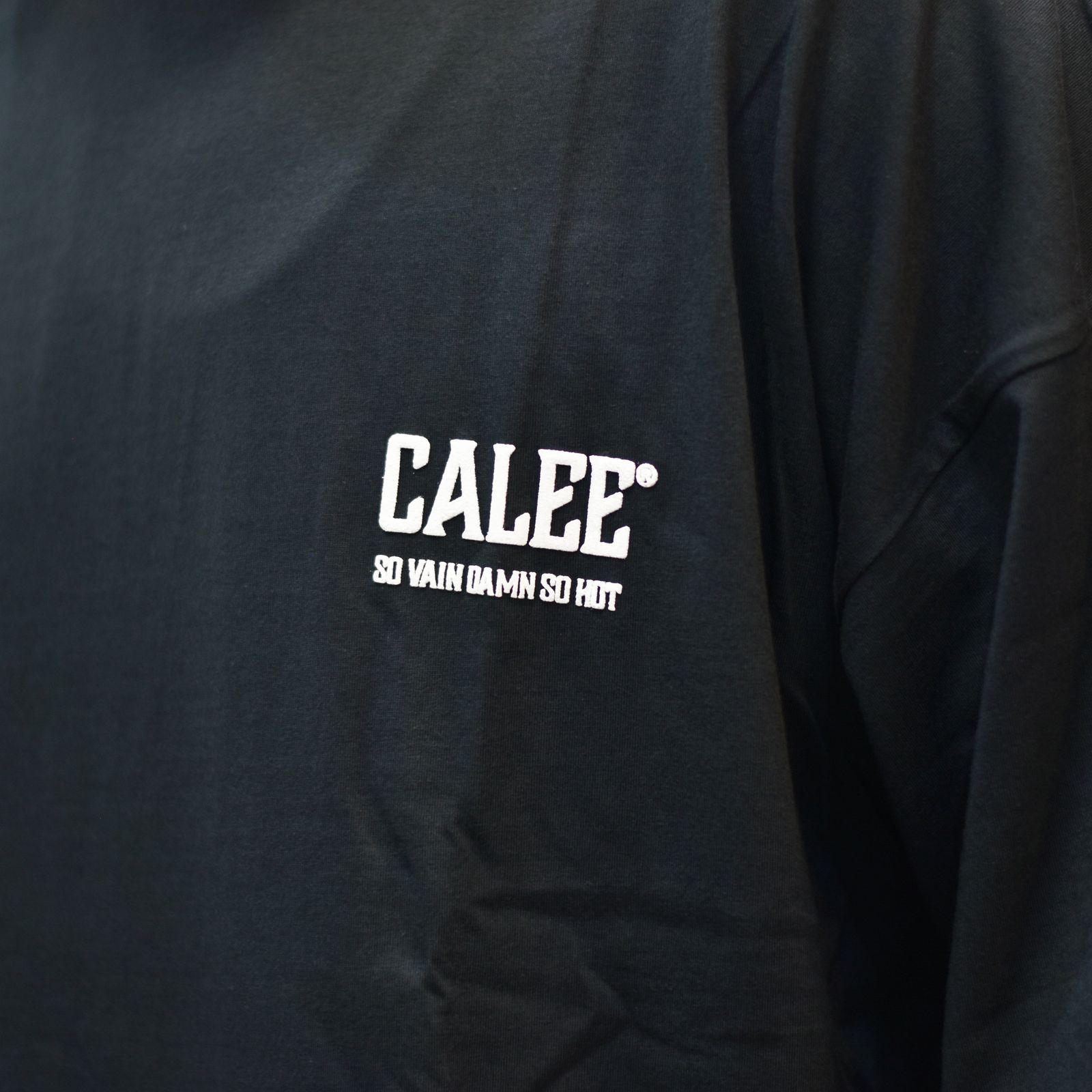 × SHELTECH®︎ CALEE NATIONAL LOGO WIDE TEE (BLACK)｜シェルテック キャリー ロゴ ワイド 半袖Tシャツ｜CL-SHELTECH004