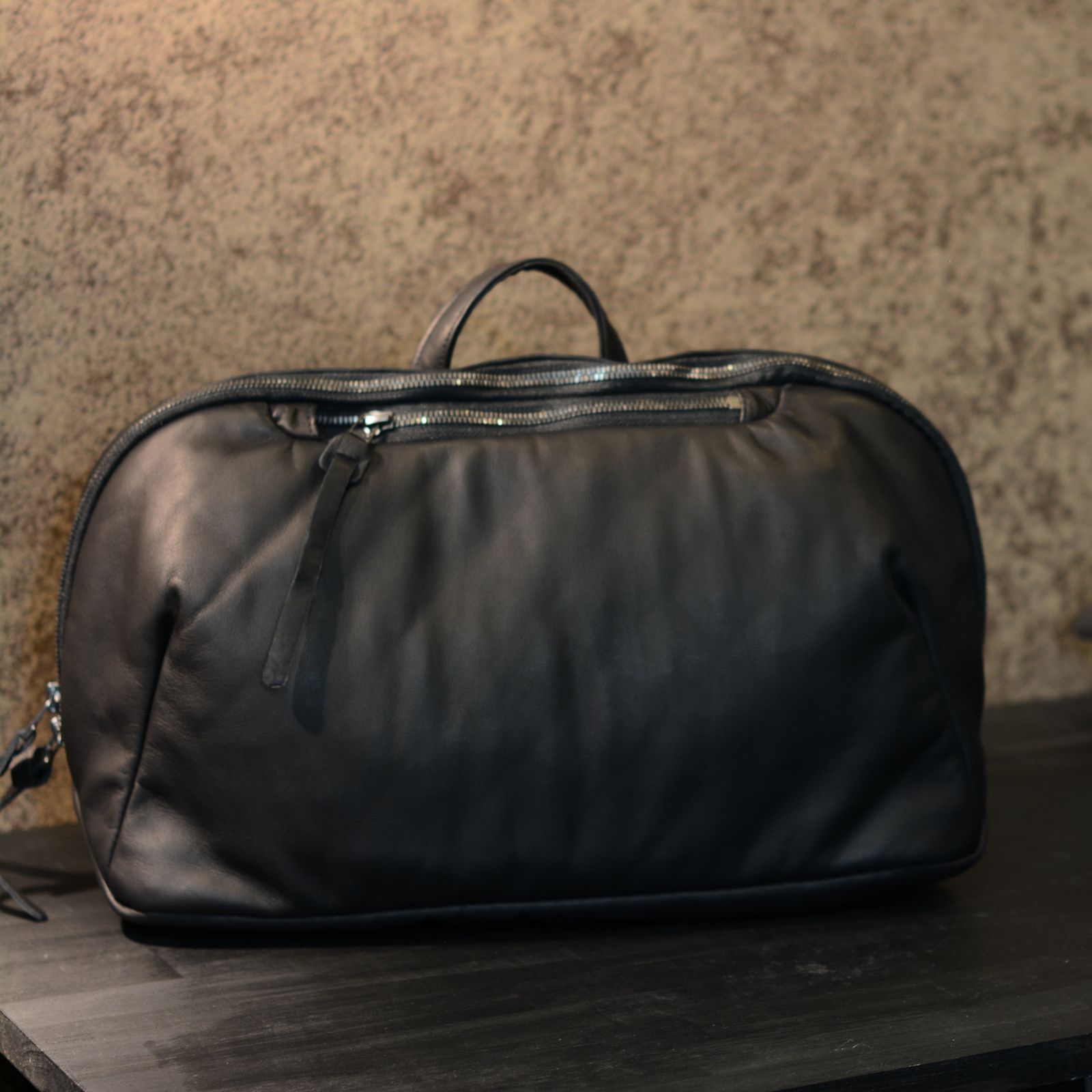 Furniture Leather  ショルダーバッグ