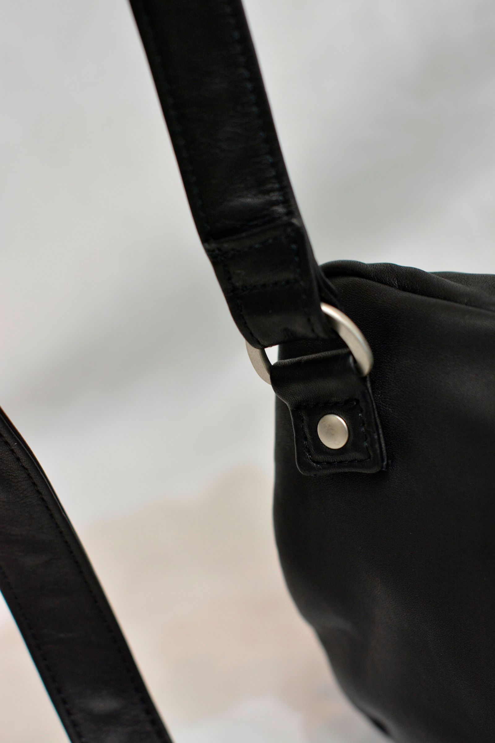 Furniture Leather ショルダーバッグ
