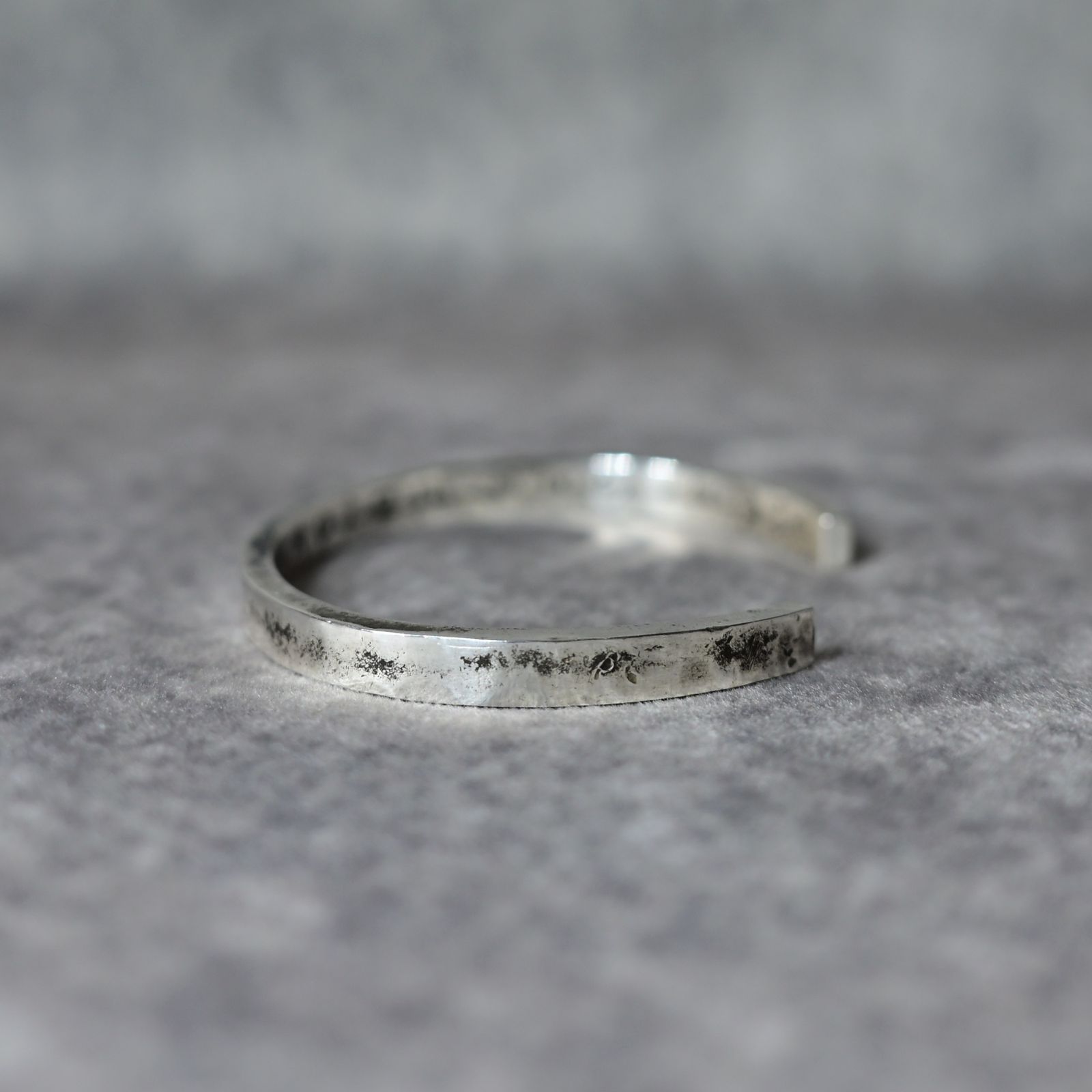 STRAIGHT BANGLE NARROW （M）｜ SILVERS 純銀