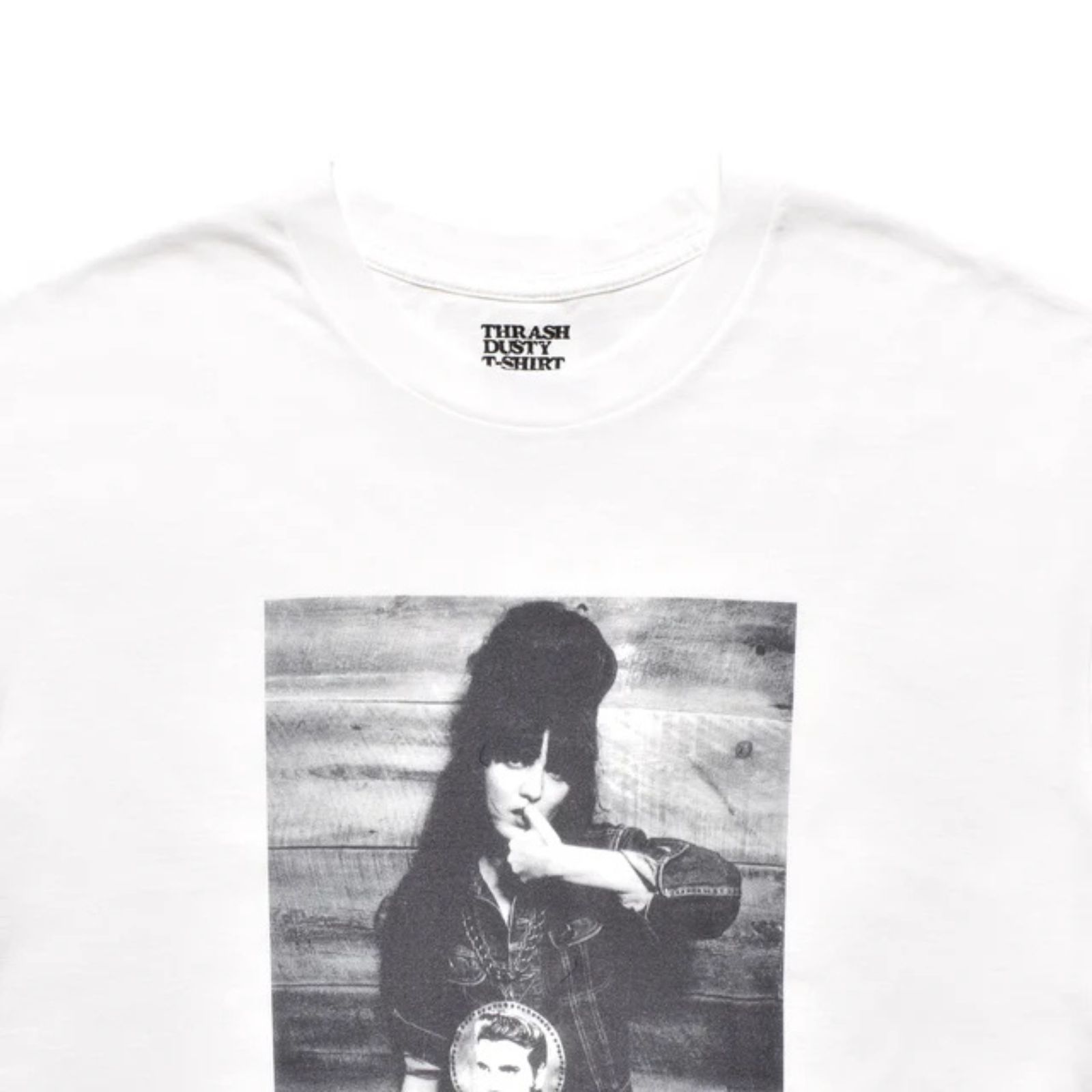 Stie-lo × Irina.L "Presley" T-SH （WHITE） / プリントTシャツ （ホワイト） 25MND-STL009