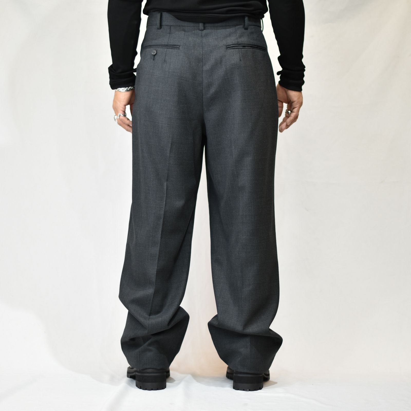 Glen plaid tuck trousers