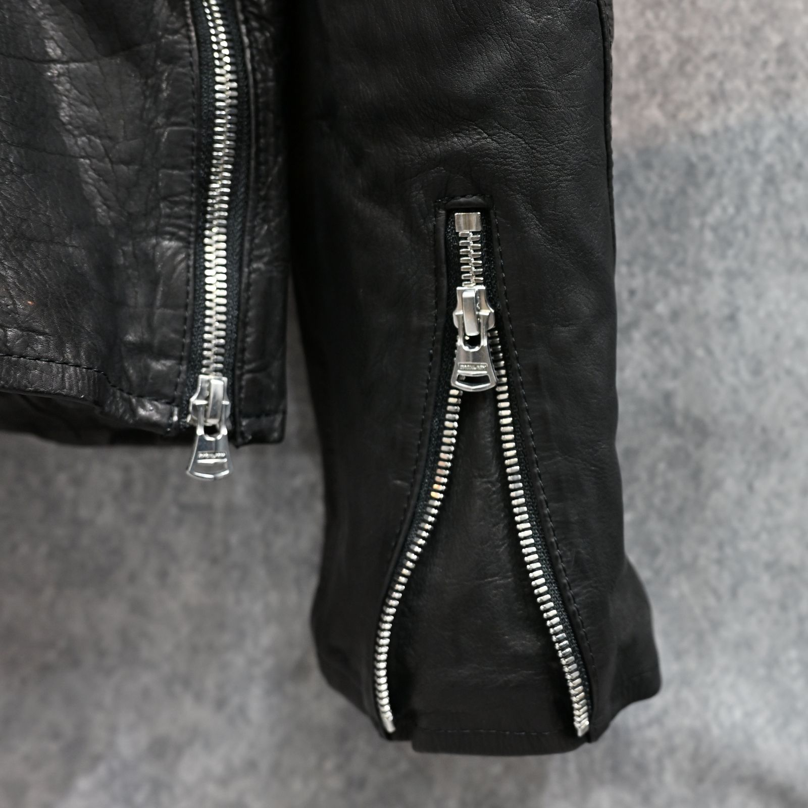 ジャパンカーフ タンニン鞣し 製品洗い加工 シングルライダース （BLACK / ブラック） 1927-05