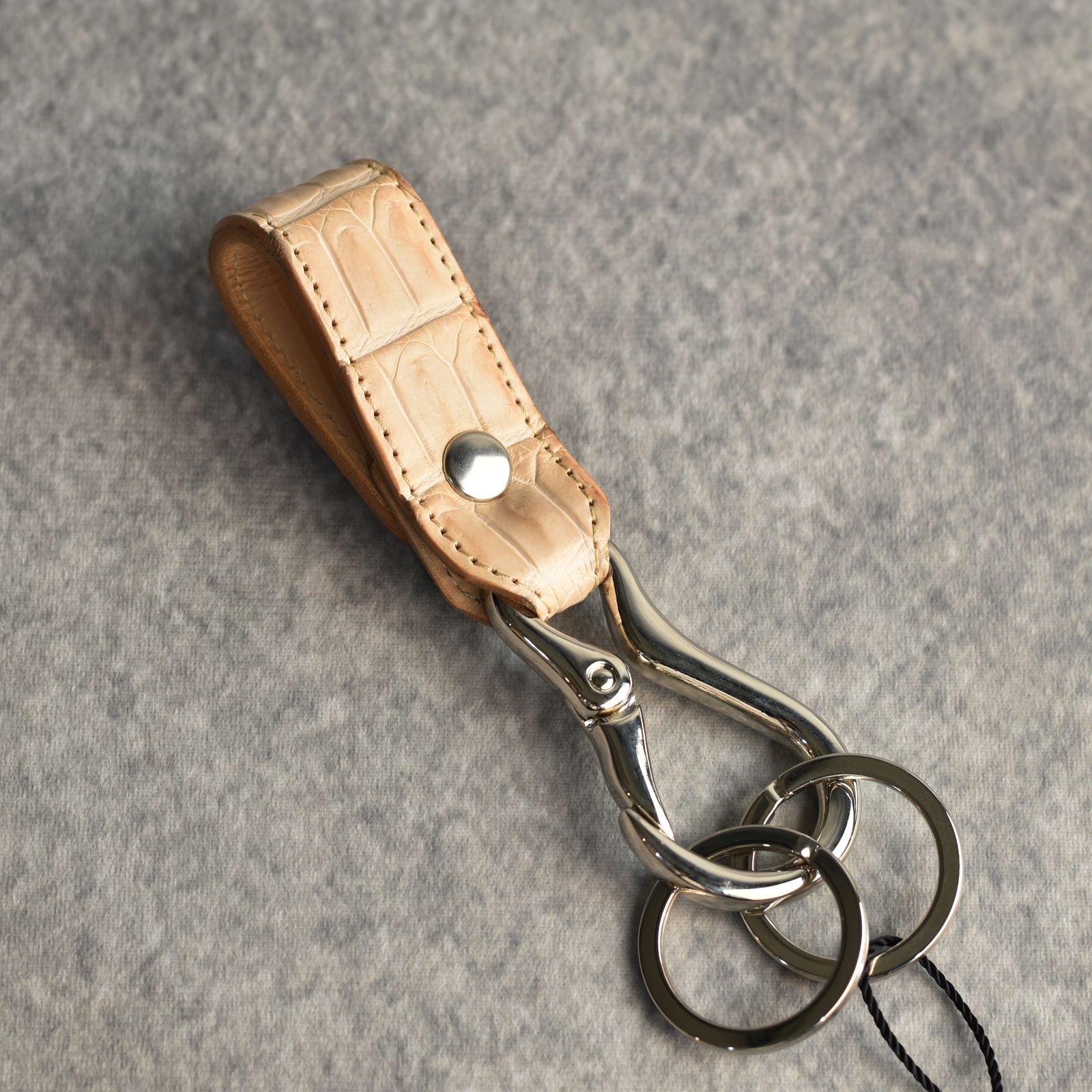 タンニン鞣しクロコ キーホルダー (BEIGE / ベージュ)