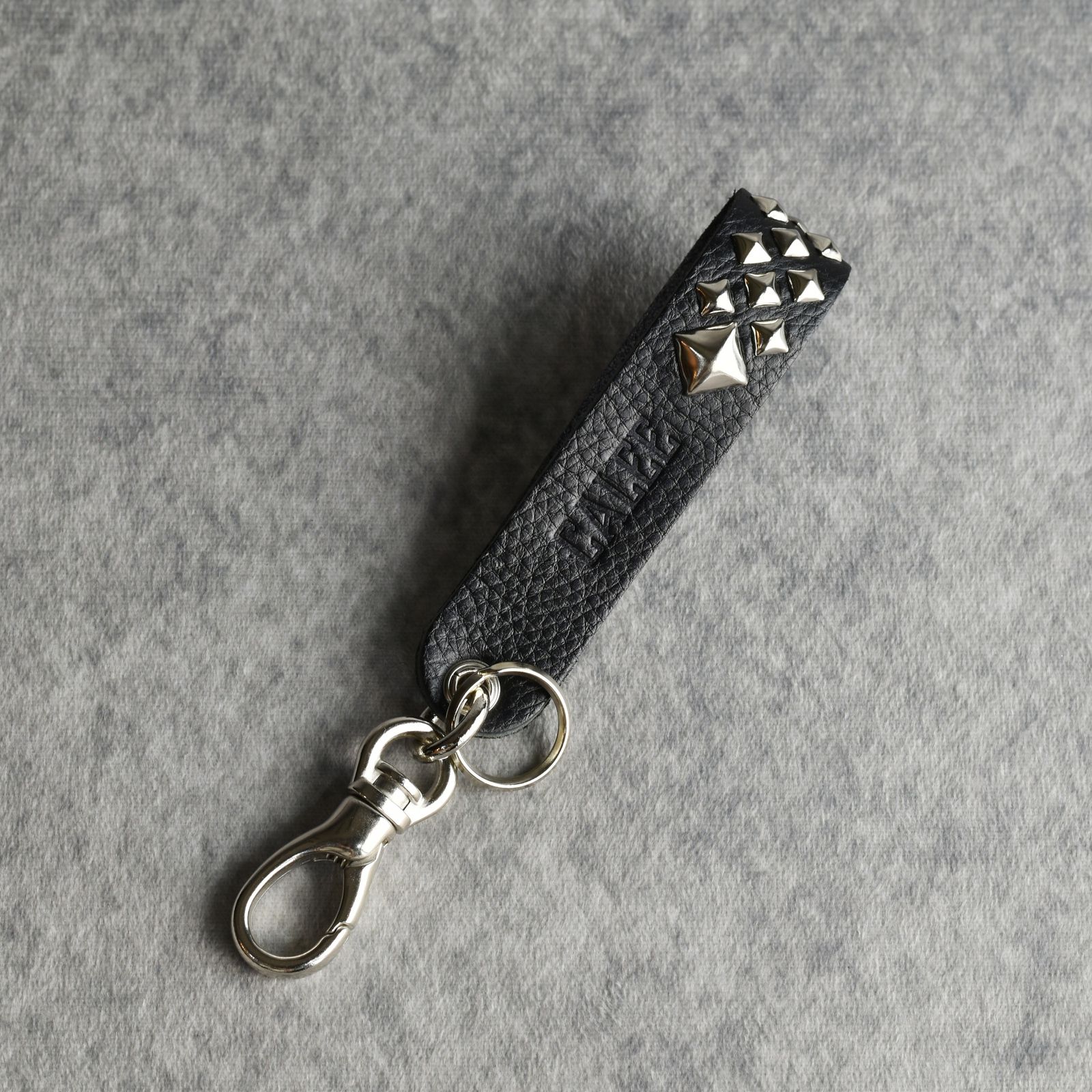 STUDS LEATHER FLAT KEY RING (BLACK) / スタッズレザー キーリング キーホルダー