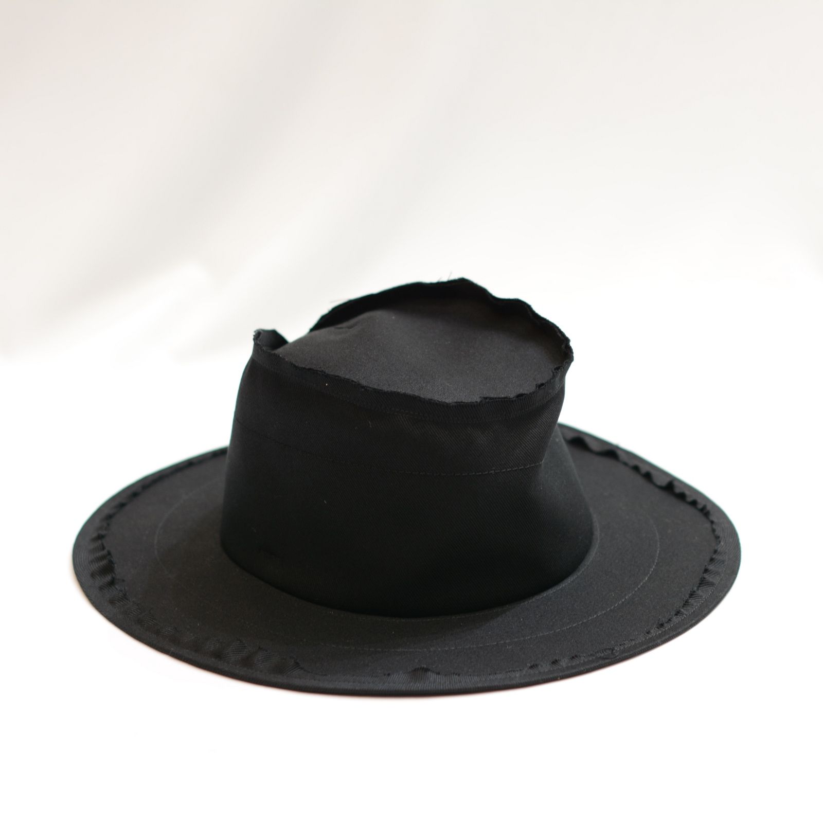 Ishica  Hat