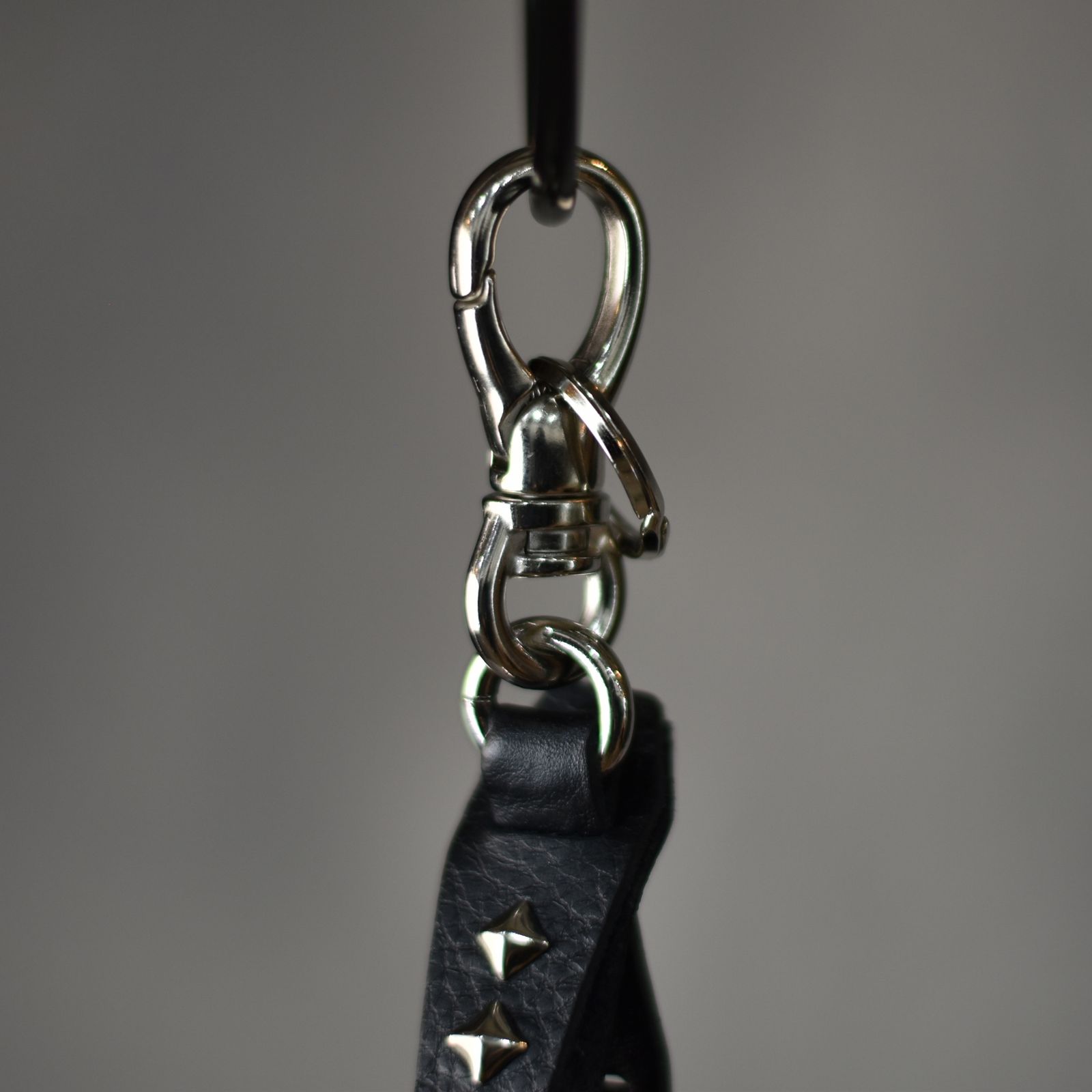 CHAIN LEATHER WRIST STRAP (BLACK) / チェーン レザー リストストラップ