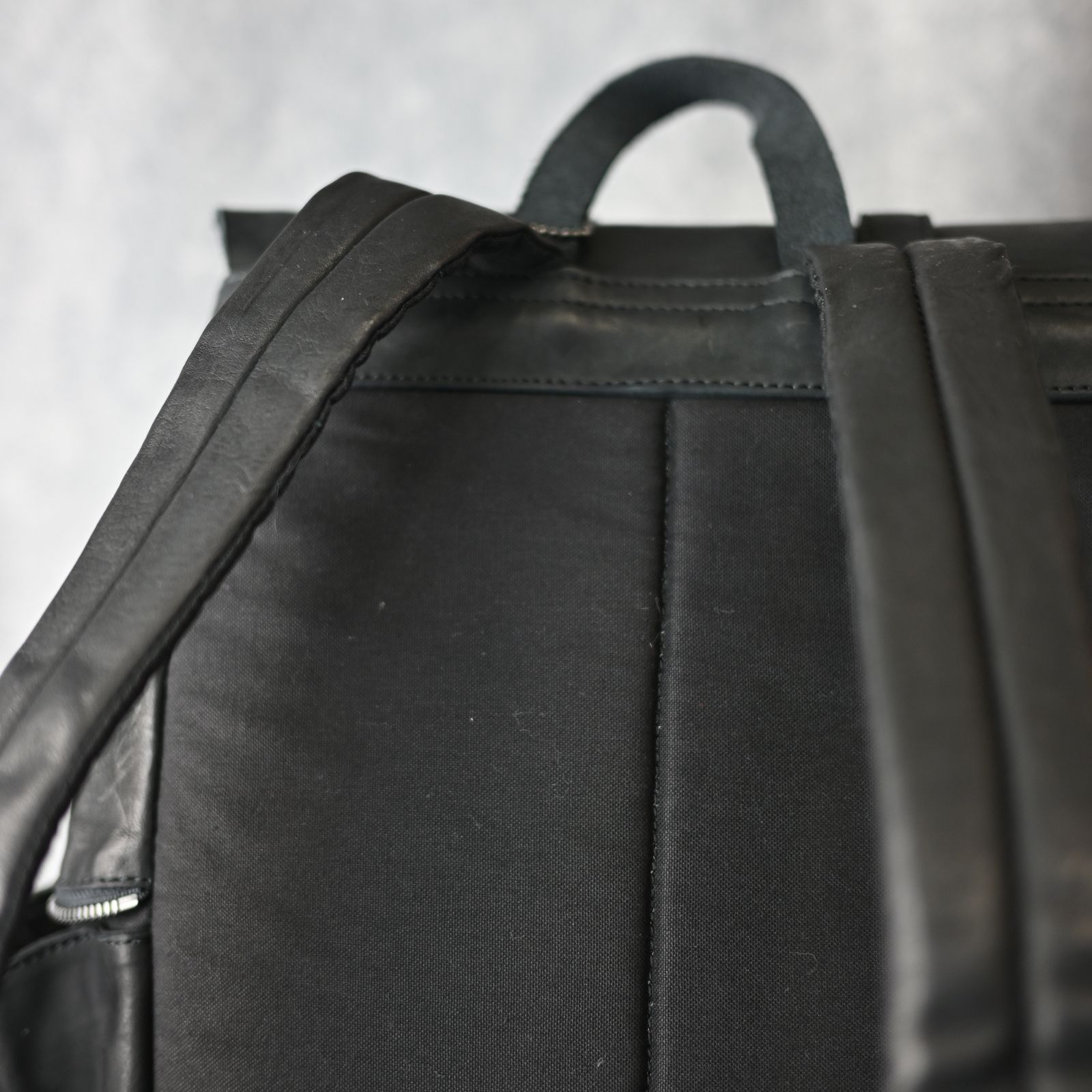 ジャパン ダブルショルダー フルタンニン製品染め ミリタリーバッグ （BLACK） 92-33