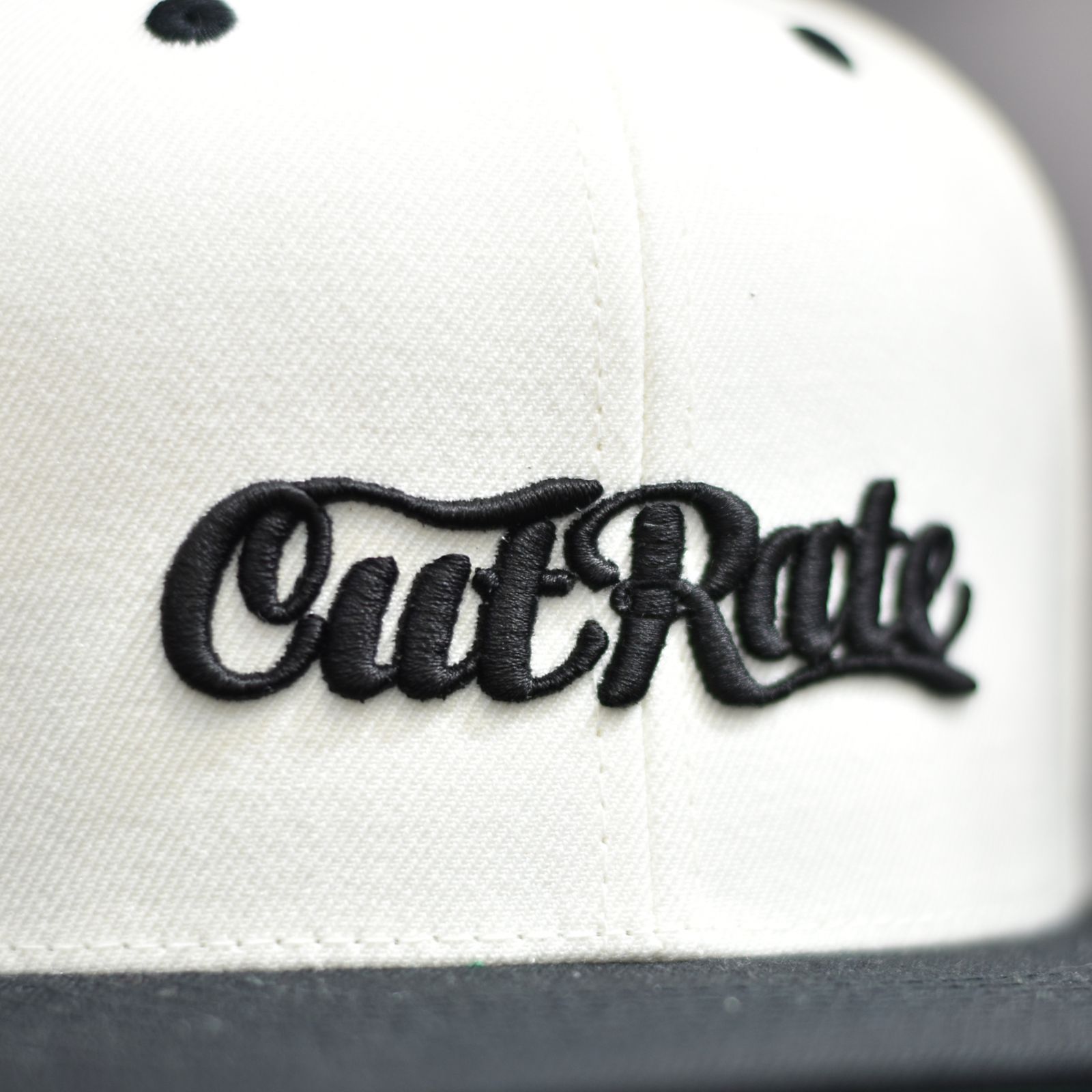 CUTRATE LOGO EMBROIDERY B.B CAP (NATURAL/BLACK)｜ロゴ刺繍 ベースボールキャップ｜CR-26SS004