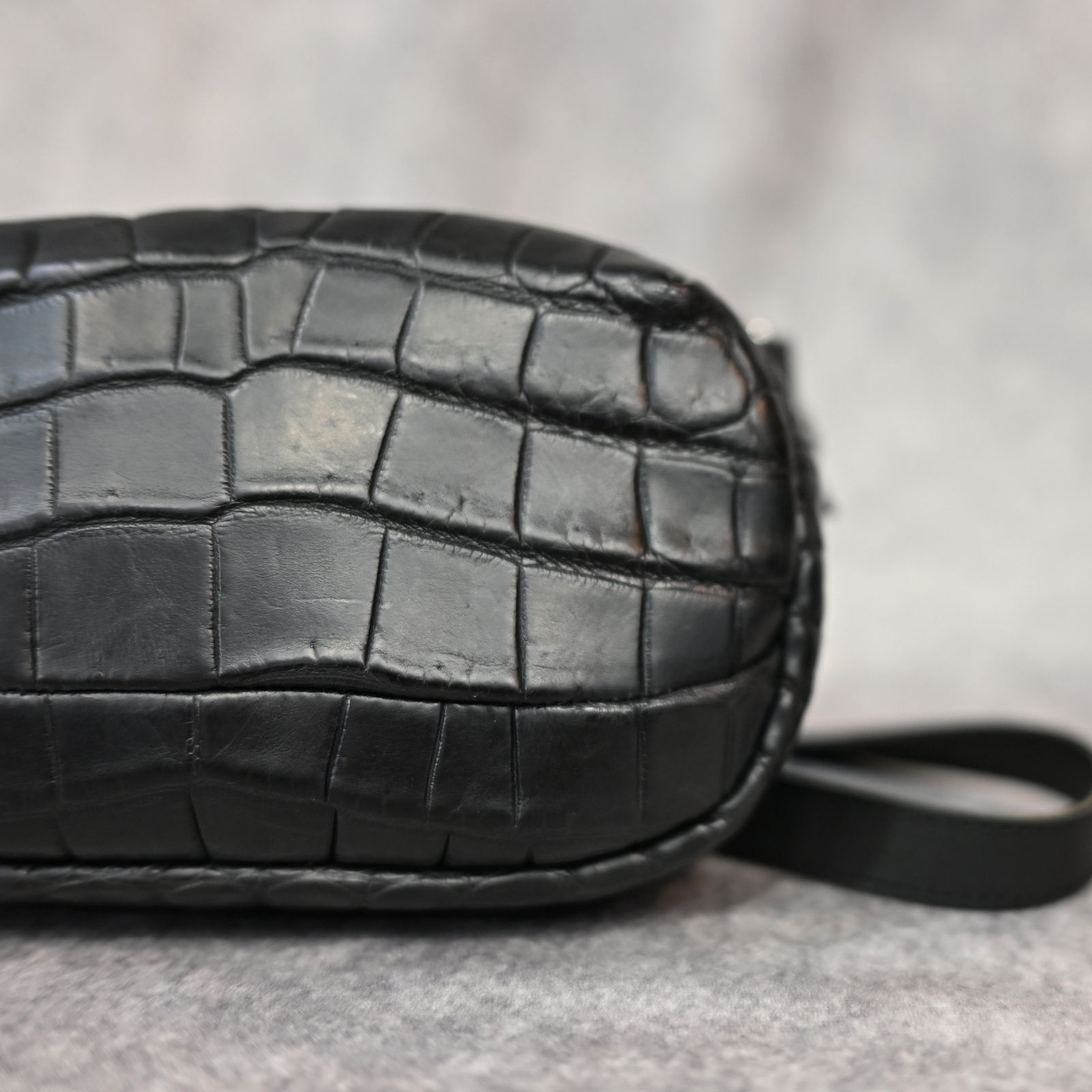 The Line クロコダイル ポーチバッグ （BLK / ブラック） T-258