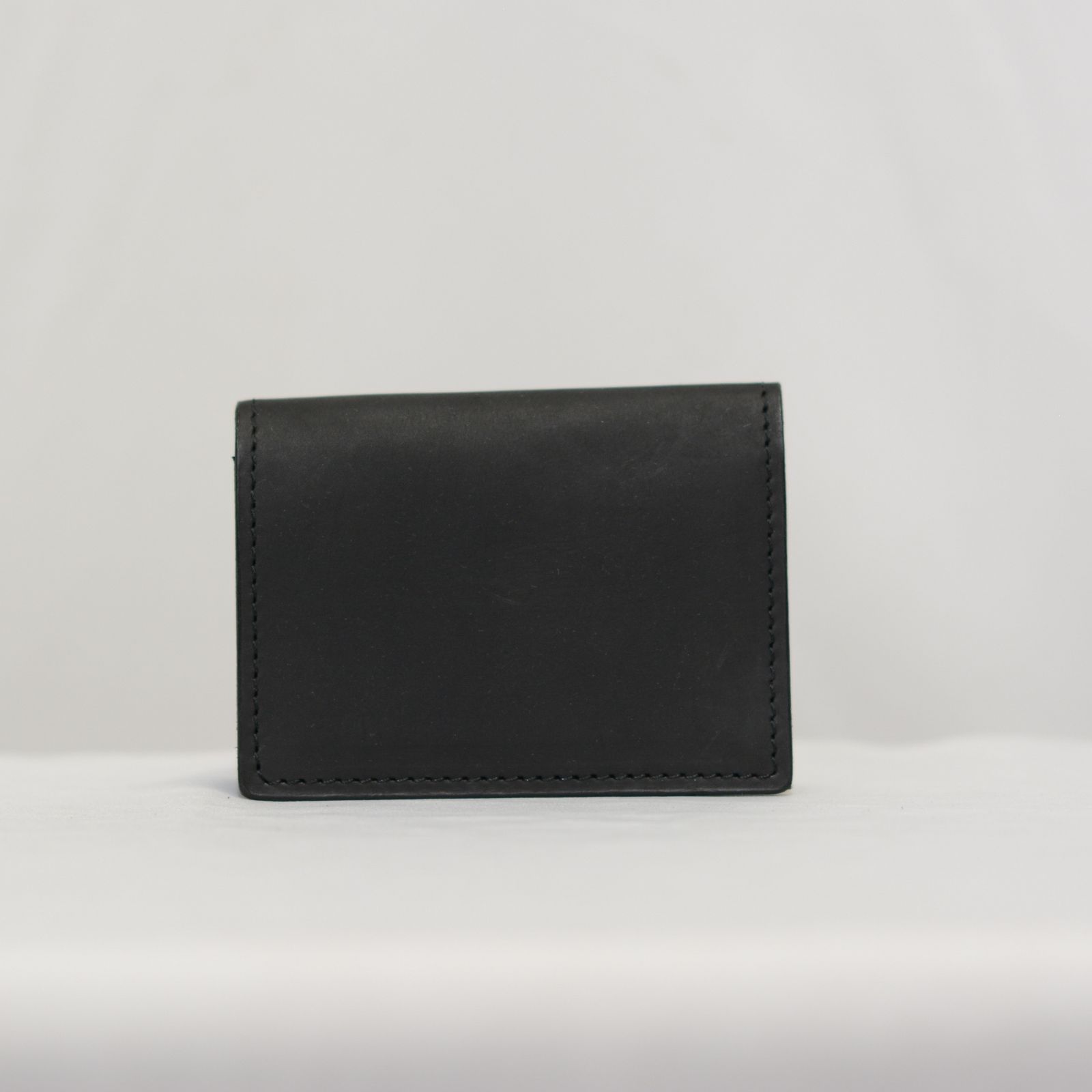 GUIDI オイルカーフ ミーリング加工 カードケース （BLACK）