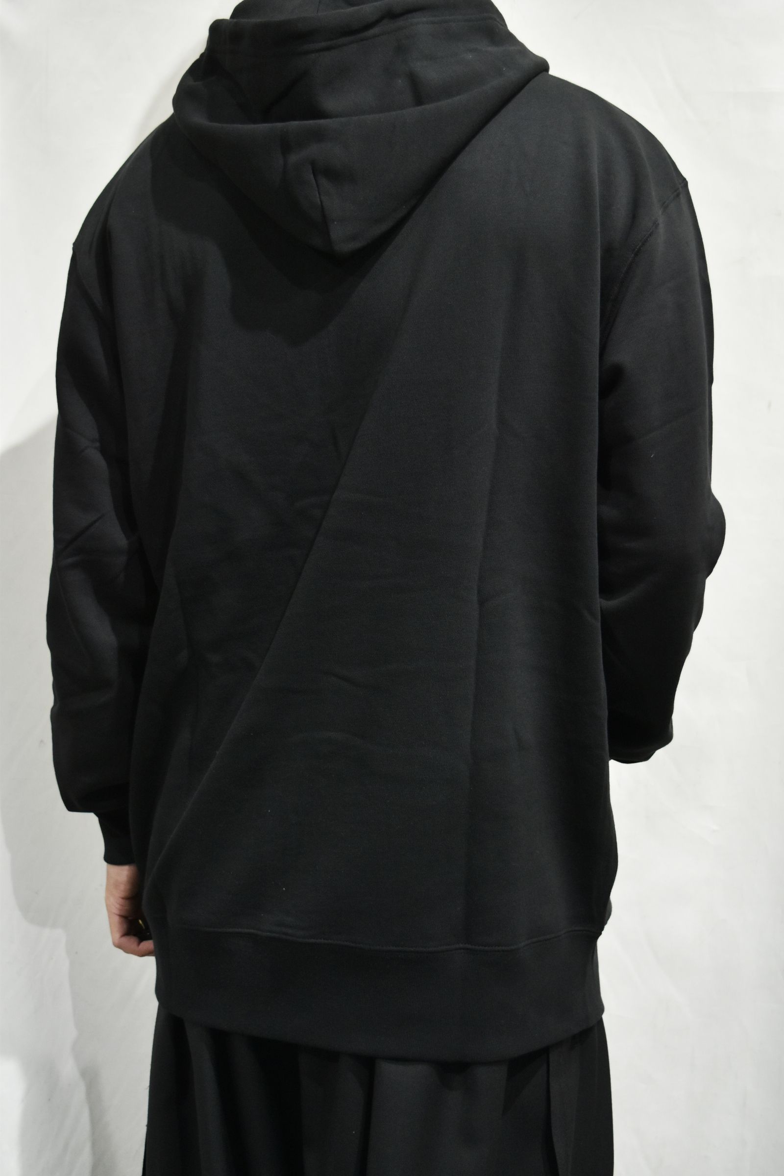 GY logo hood