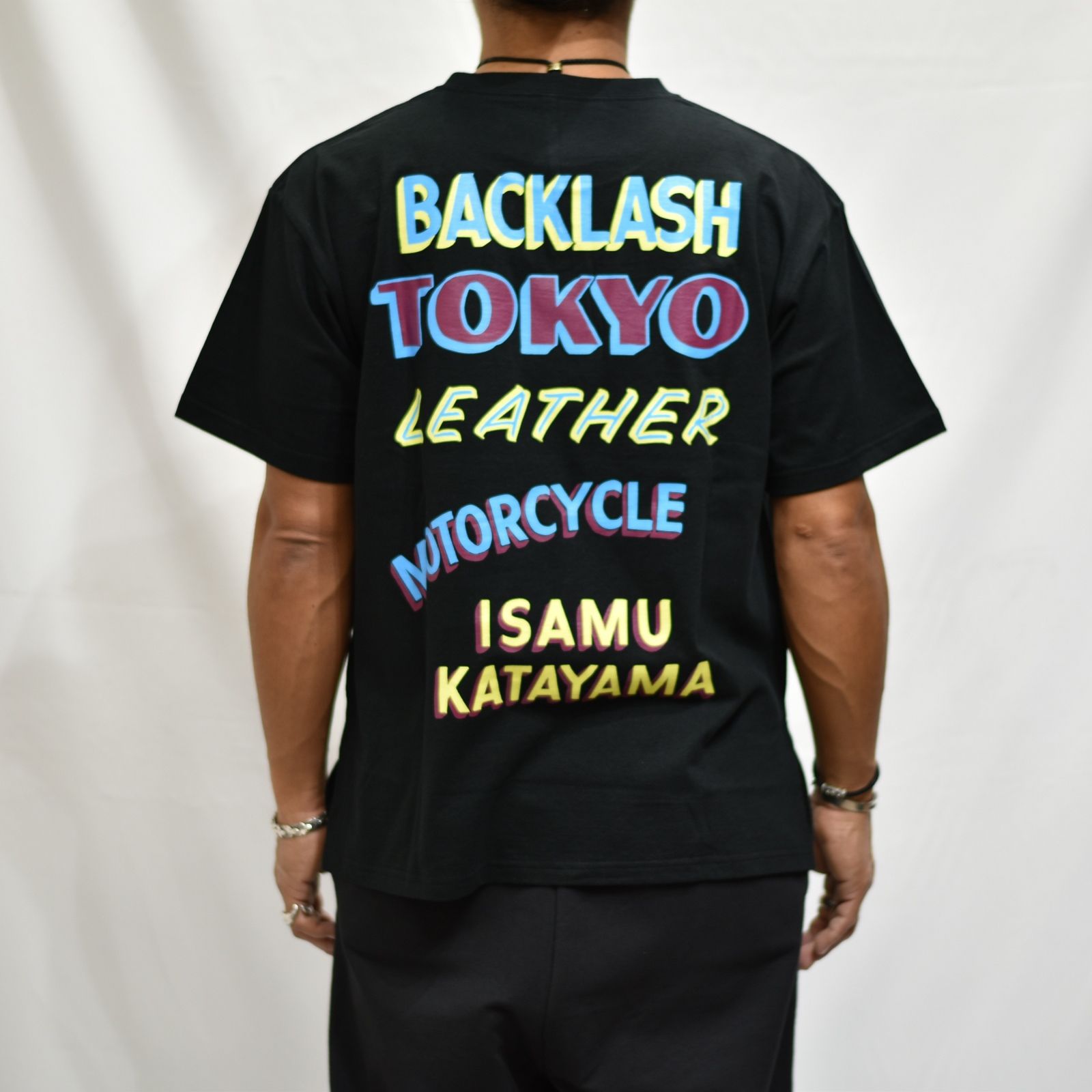 × Klevay Paper Signs アートTシャツ