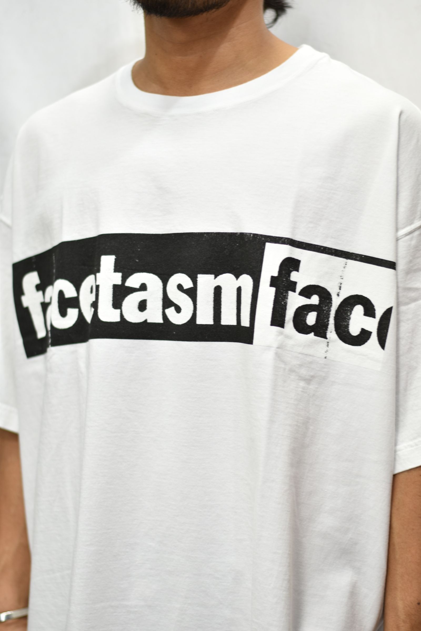 FACETASM - LOGO BIG TEE (WHITE) | chord online store