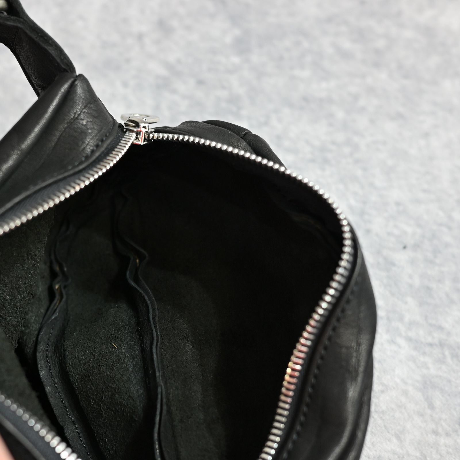 ジャパンダブルショルダー フルタンニン製品染め ショルダーバッグ / （BLACK） 92-19