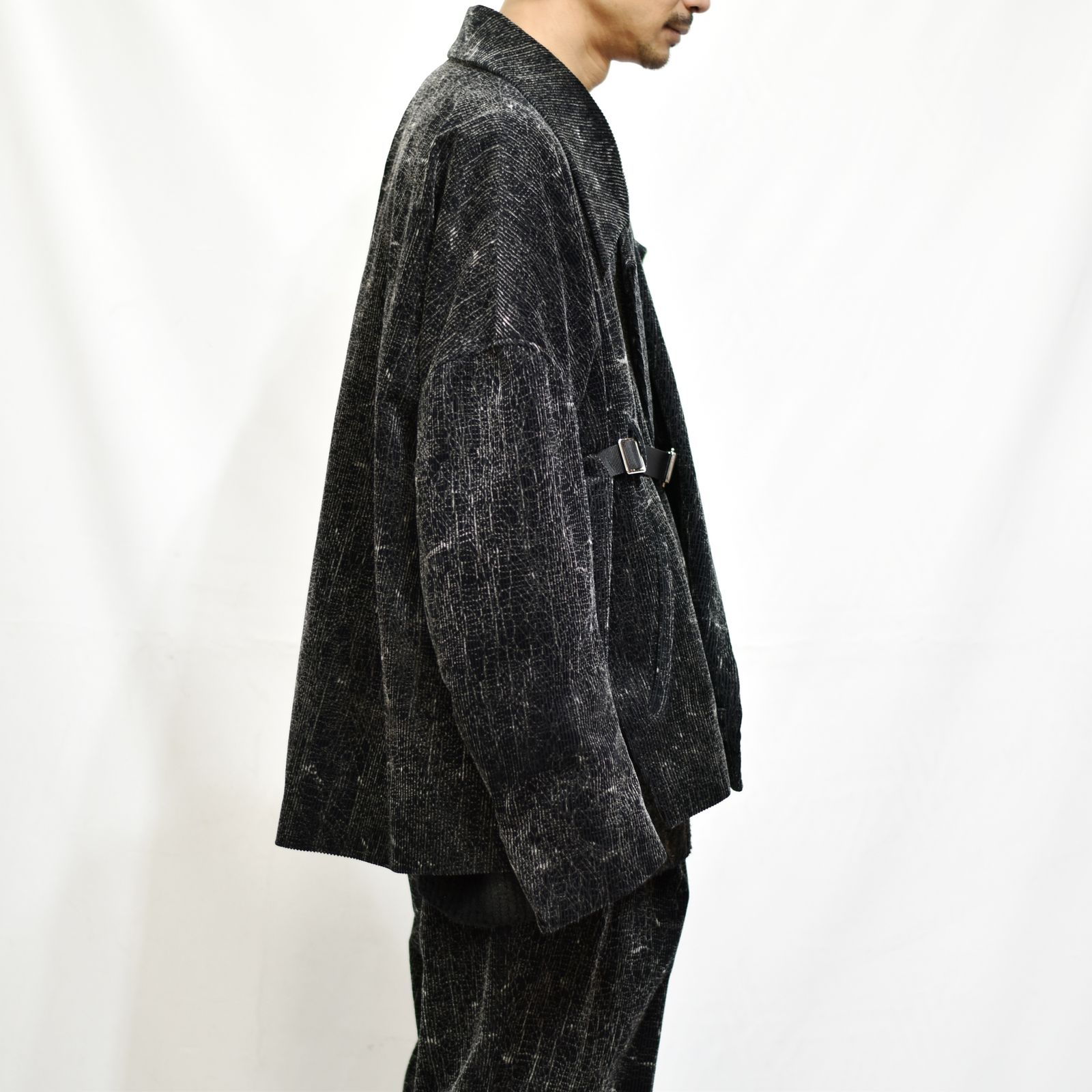 オーバーサイズジャケット / LB22AW-JK01-CRK (BLACK and CRACK)