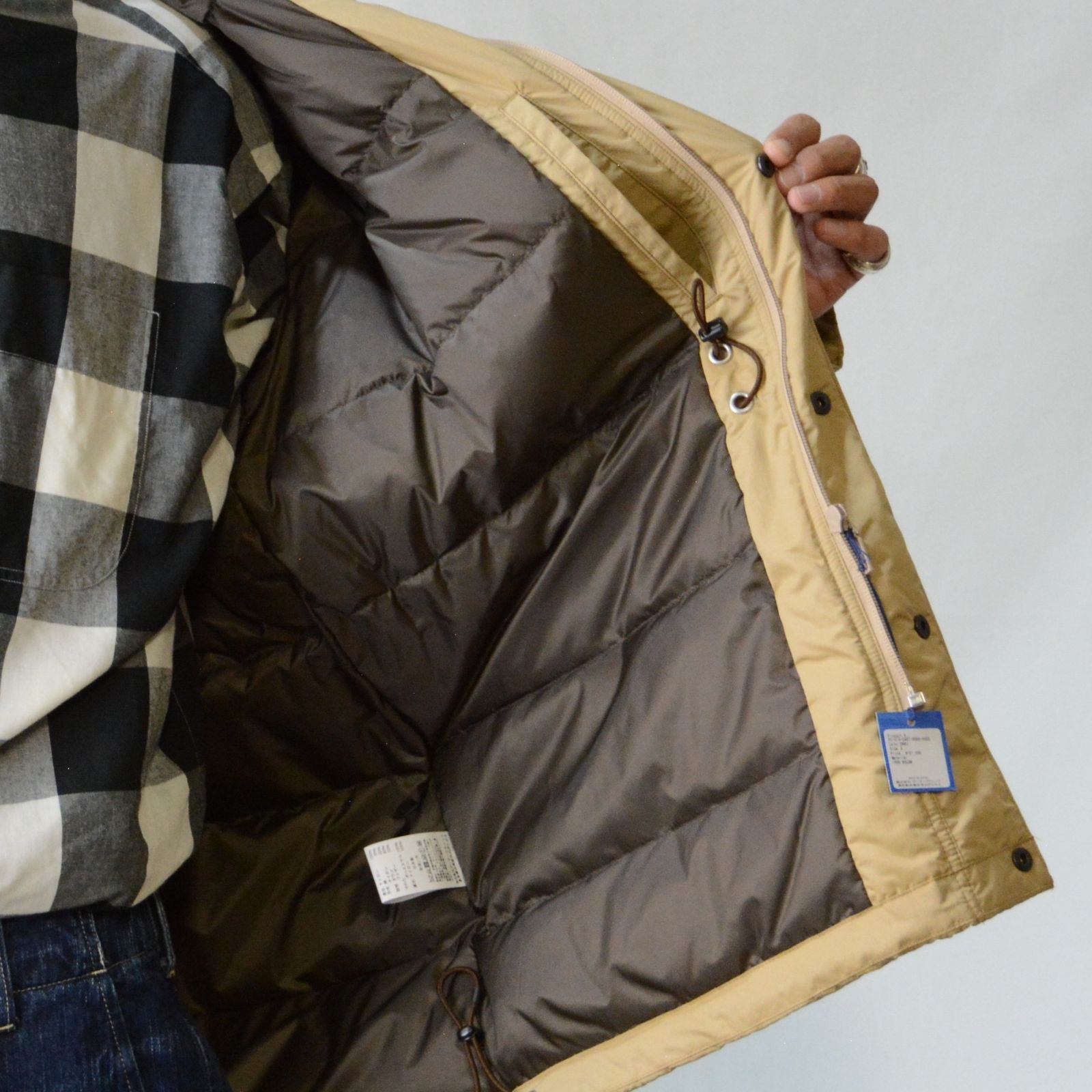 Porter Classic - SHEEN MYLON DOWN JACKET (BEIGE) - ナイロン Porter Classic - SHEEN MYLON DOWN JACKET (BEIGE) - ナイロン