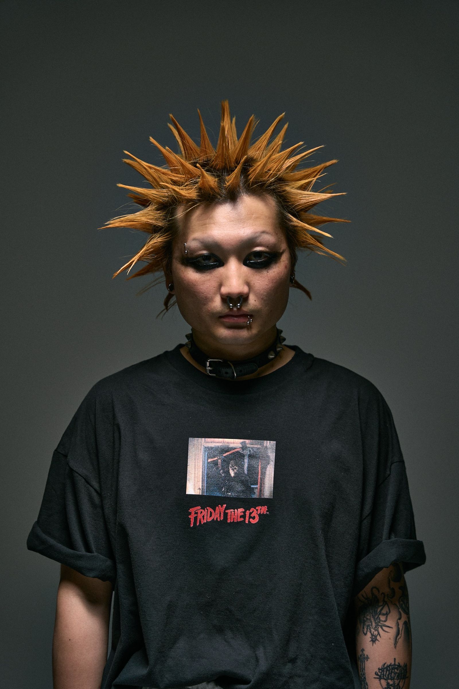 x FRIDAY THE 13TH MOVIE SCENE T-SHIRT (BK)｜13日の金曜日 半袖Tシャツ｜PD26MC04