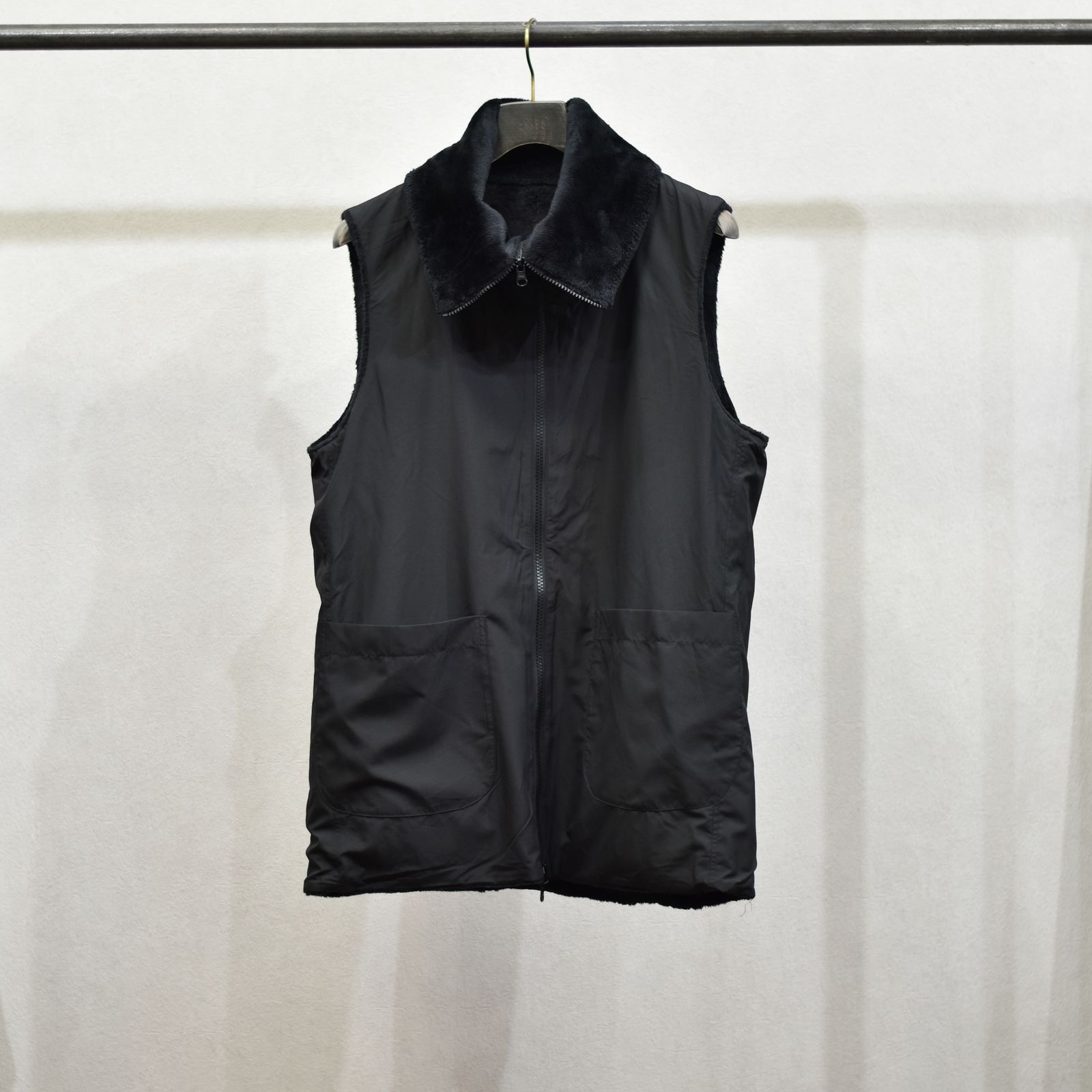 prasthana - super high neck vest (BLACK) / ハイネック ベスト | chord online store