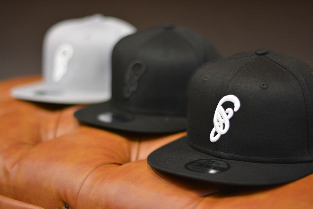 NEW ERA 3D "d" 刺繍 バックスナップキャップ発売!!