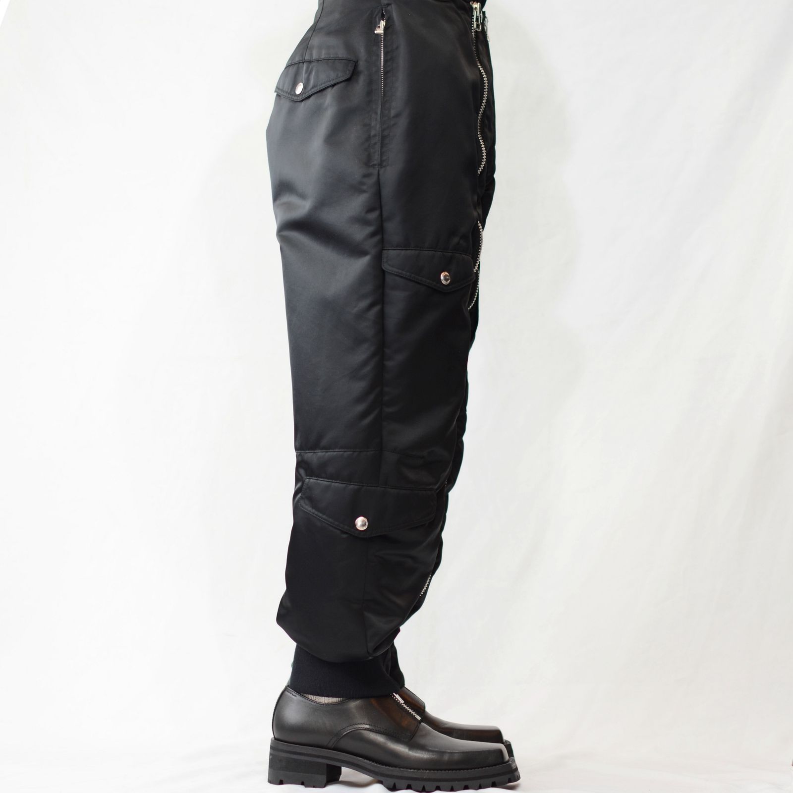 JOHNLAWRENCESULLIVAN - Nylon satin bomber pants” | chord online store