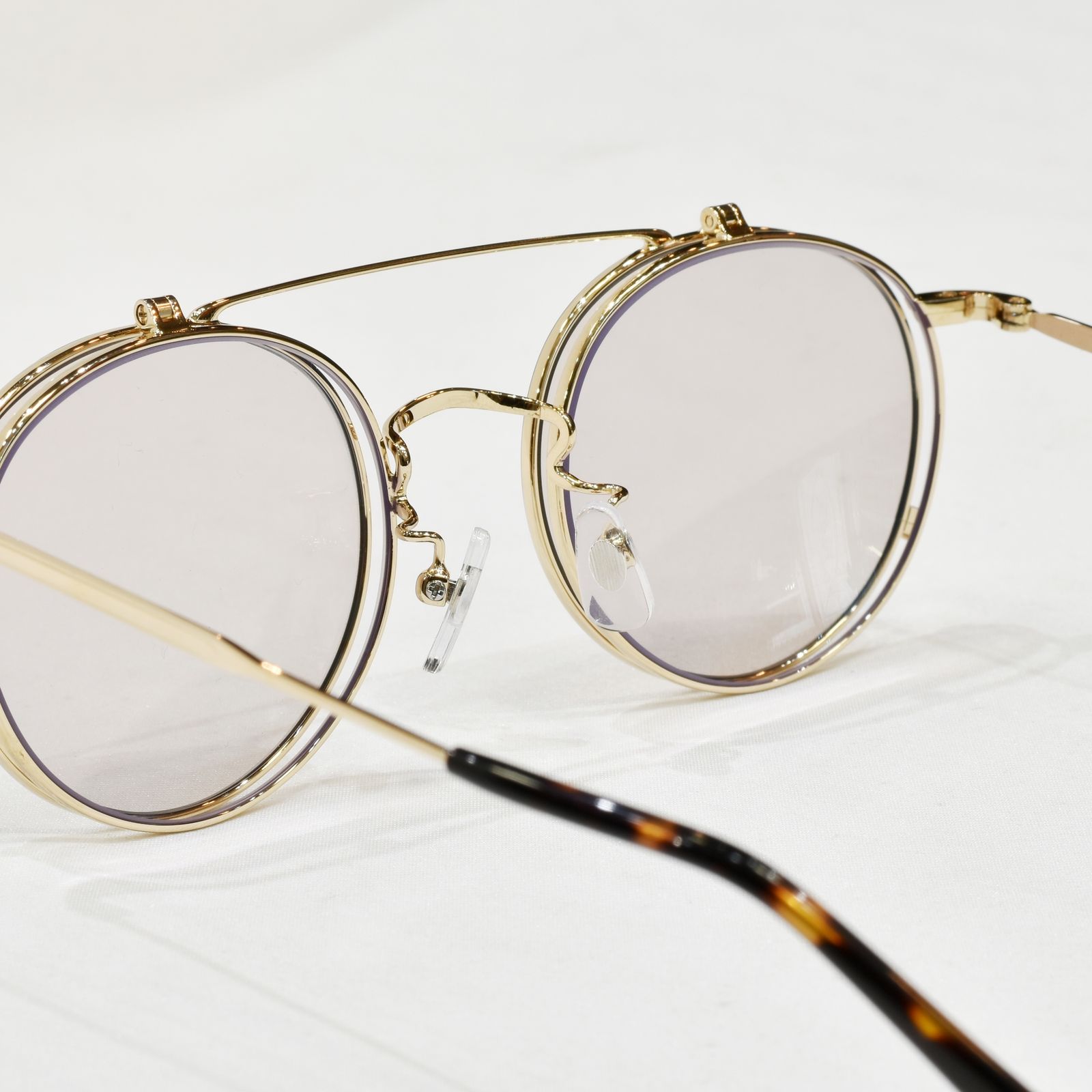 FLIP UP TYPE CIRCLE METAL GLASSES (GOLD.BROWN) / フリップアップタイプ サークルメタル グラシズ