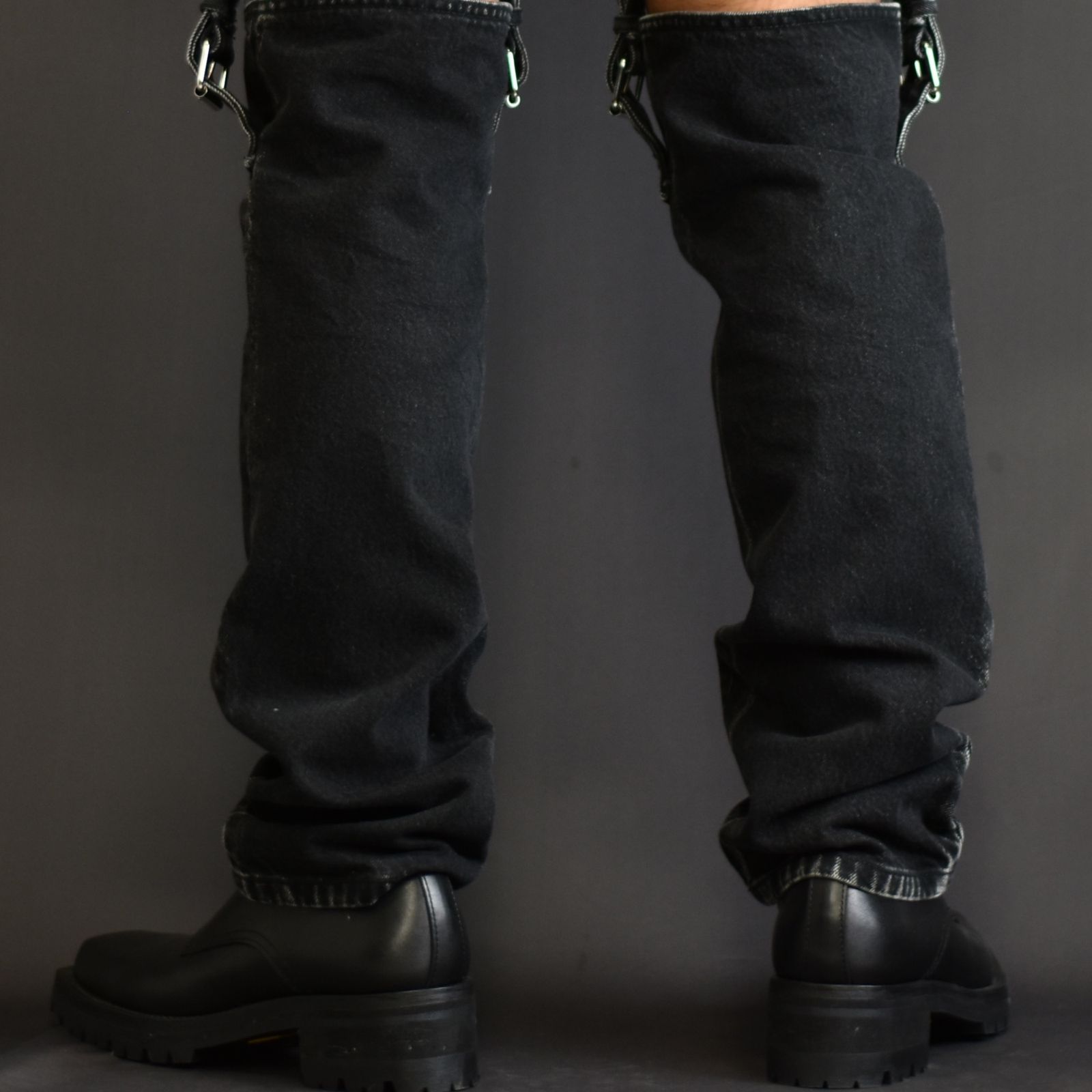 JOHNLAWRENCESULLIVAN - Washed denim detachable pants” | chord