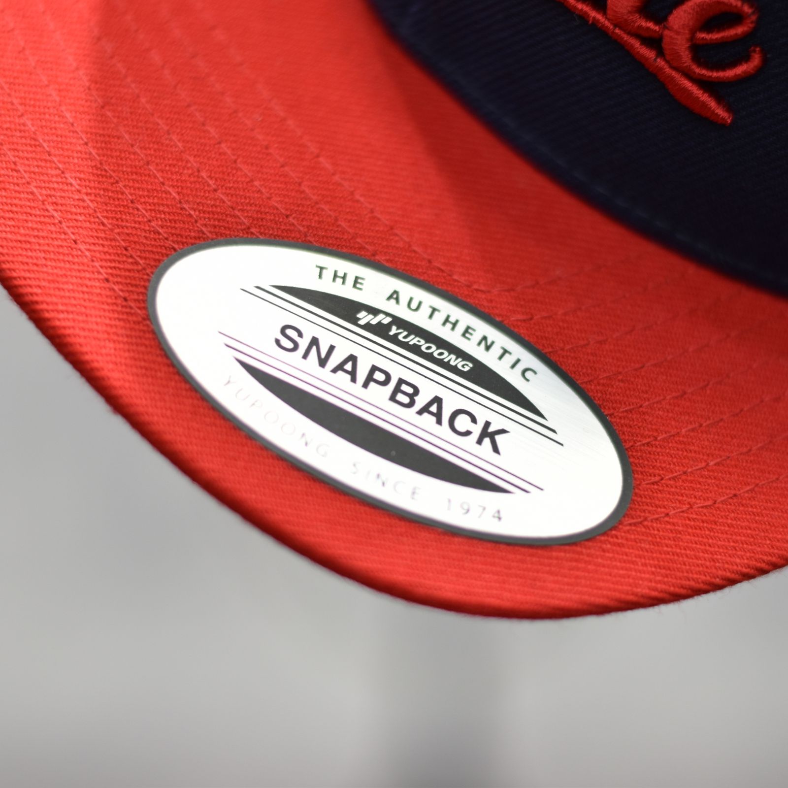 CUTRATE LOGO EMBROIDERY B.B CAP (NAVY/RED)｜ロゴ刺繍 ベースボールキャップ｜CR-26SS004