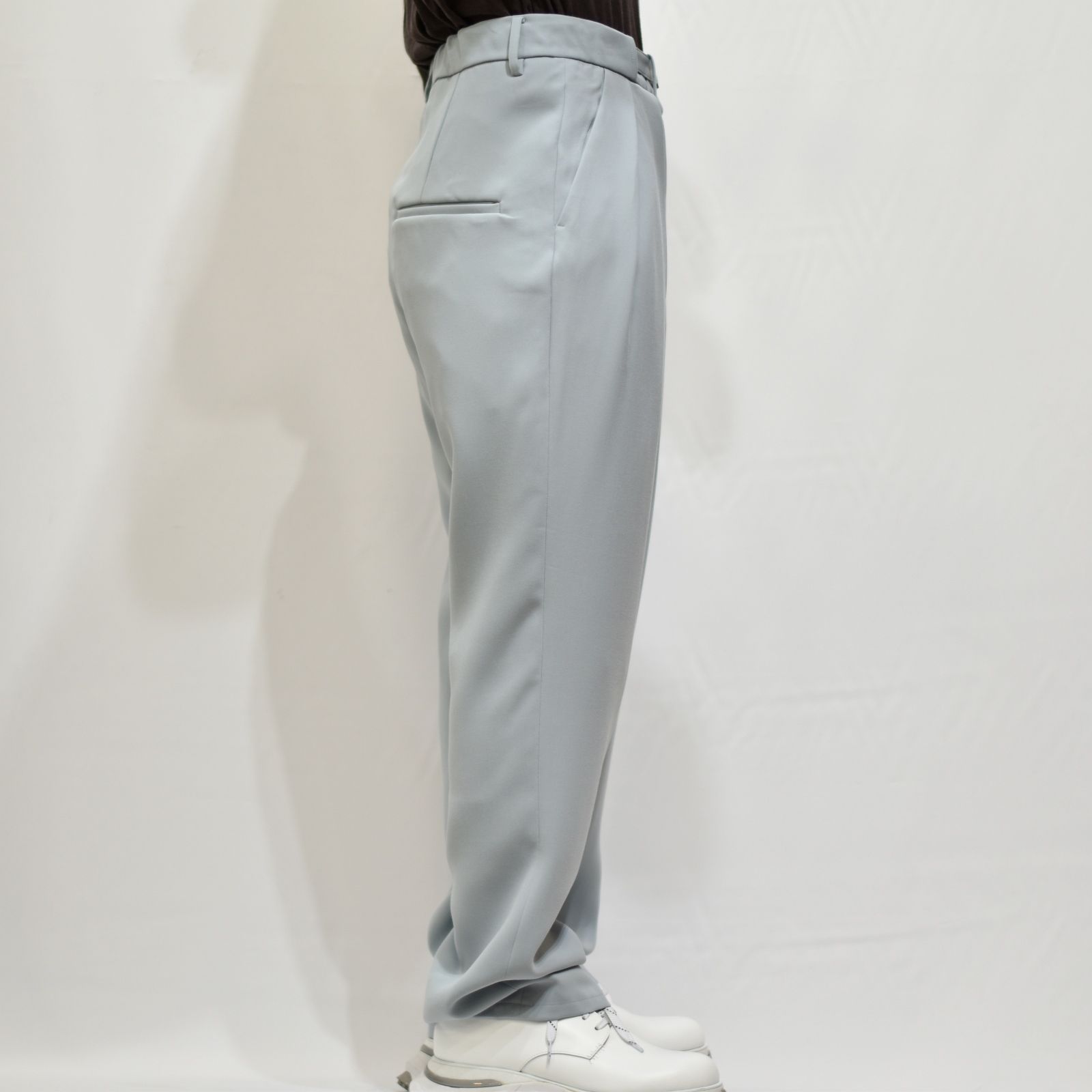 2タックストレート&フレアパンツ / LB22SS-PT01-DT (PALE BLUE)