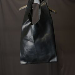 GUIDI カーフ鏡面仕上げ 限定トート （ブラック）