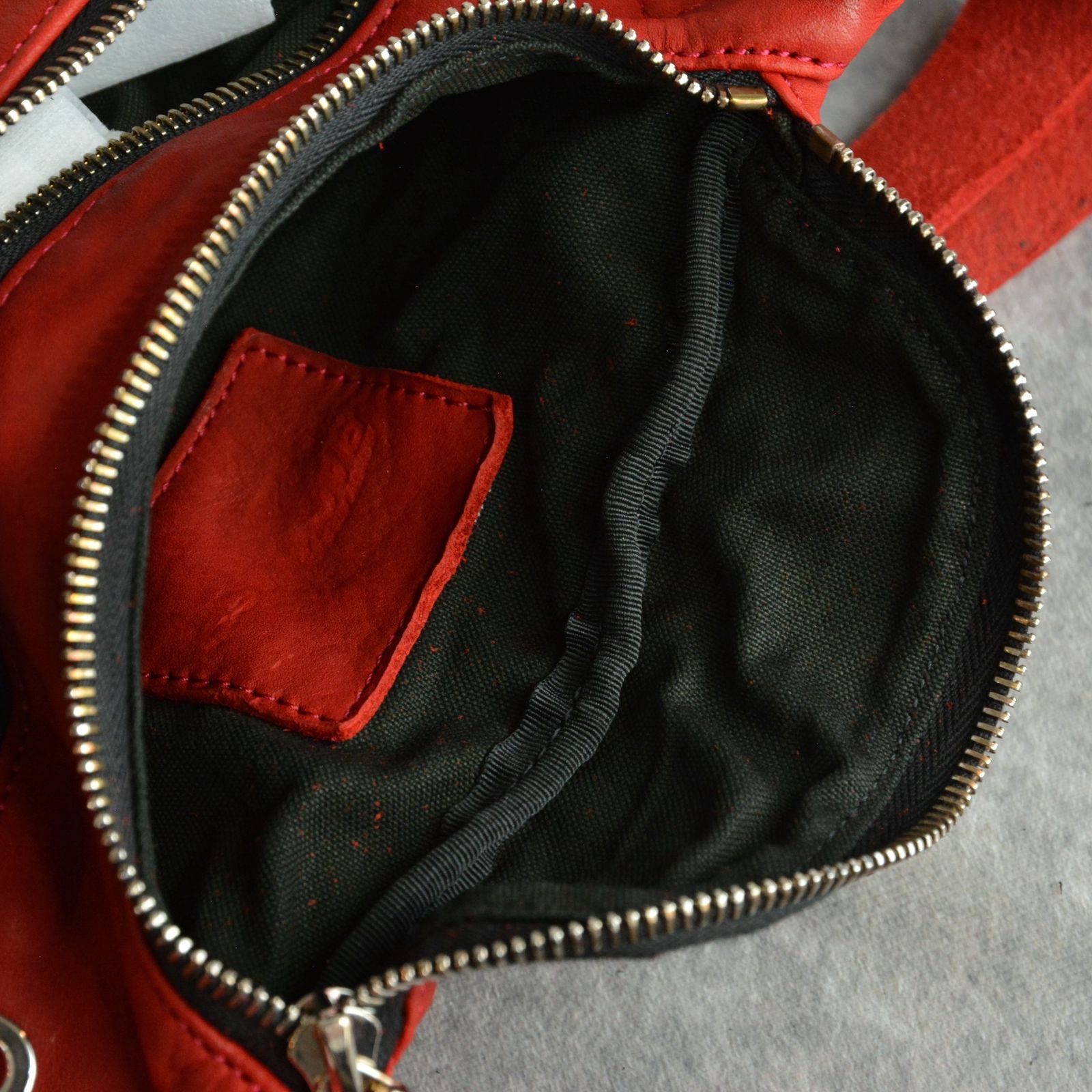 ジャパンダブルショルダー フルタンニン製品染め ショルダーバッグ （RED） 92-28
