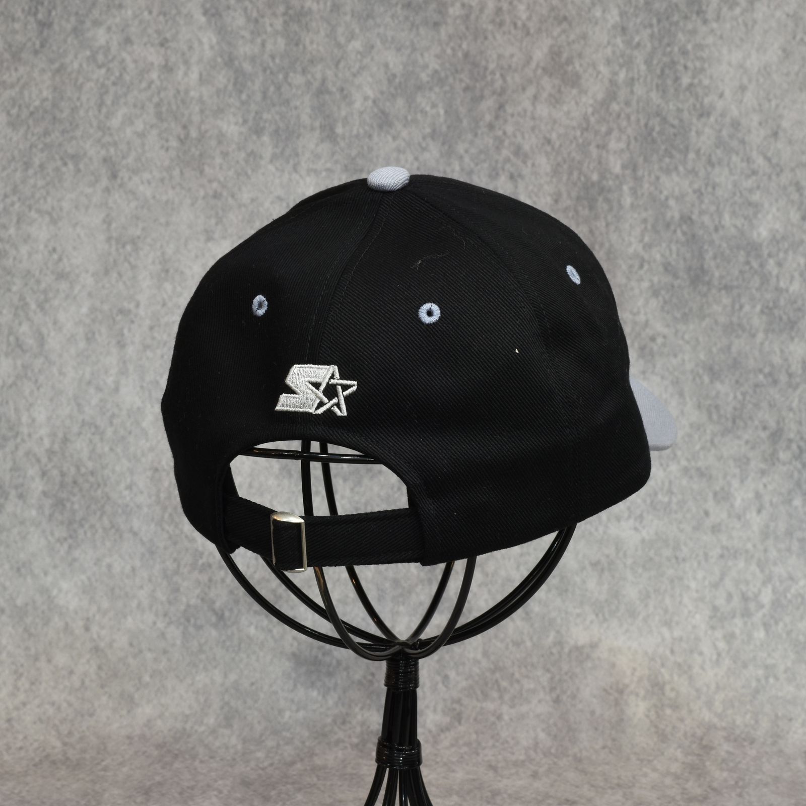 [FOOTBALL] Curved Visor Cap "TRAPBOY" (BLACK×ICE GRAY)｜キャップ｜Y01008