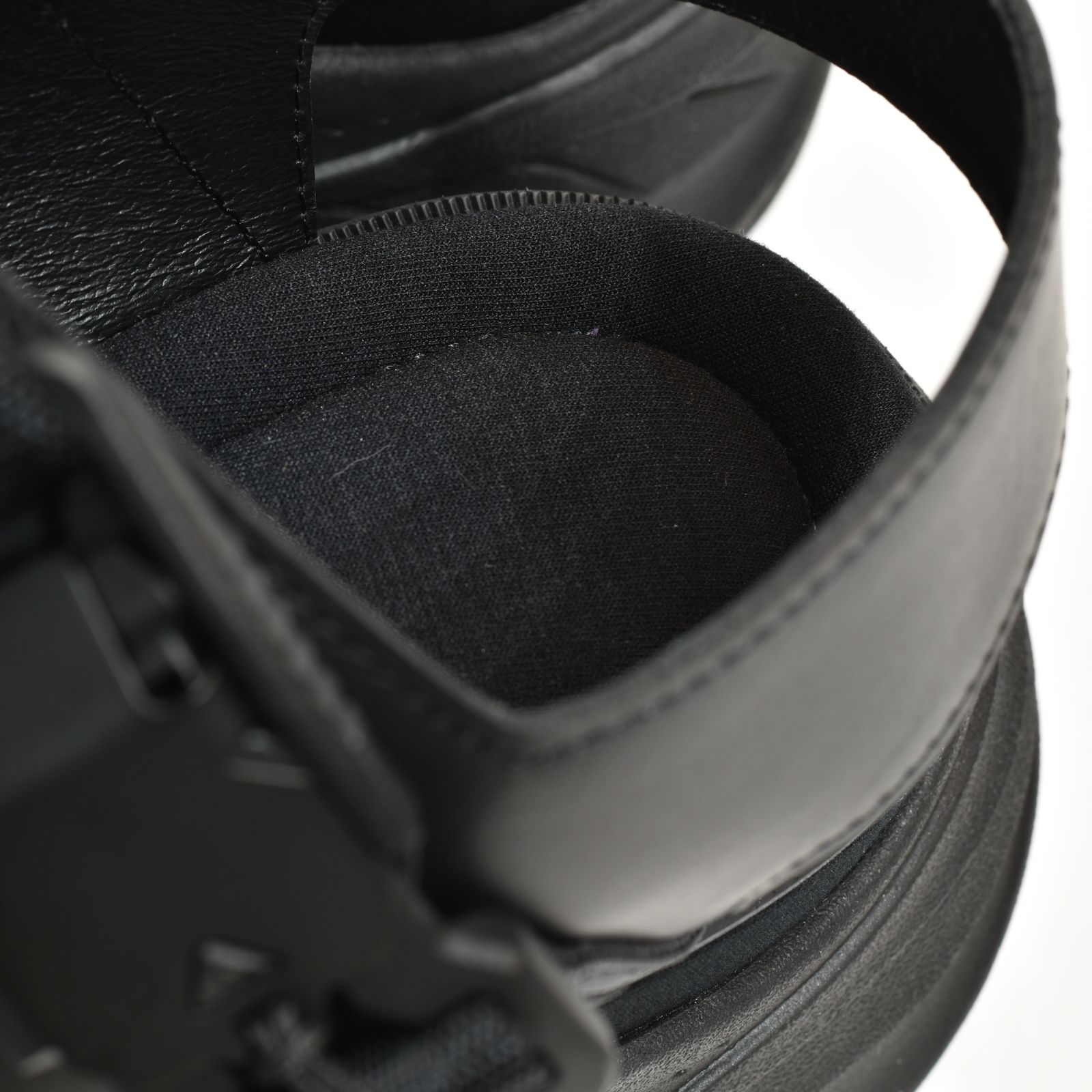 マグネットバックルシューサンダル / LB22SS-SHOES01 (BLACK)