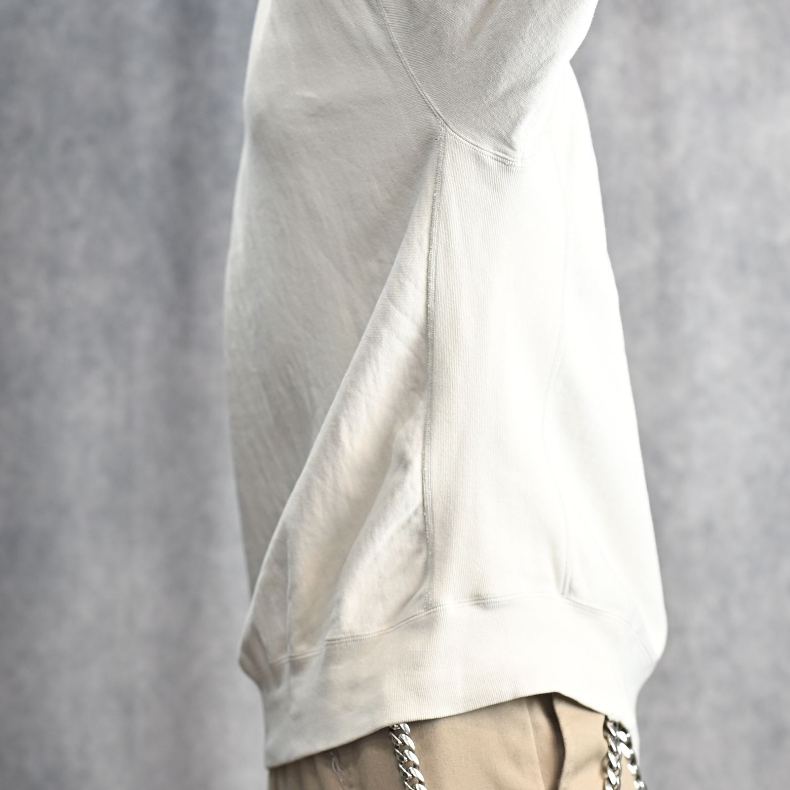 C LOGO FD RW  (OFF WHITE / オフホワイト) スウェット トレーナー 2401006M