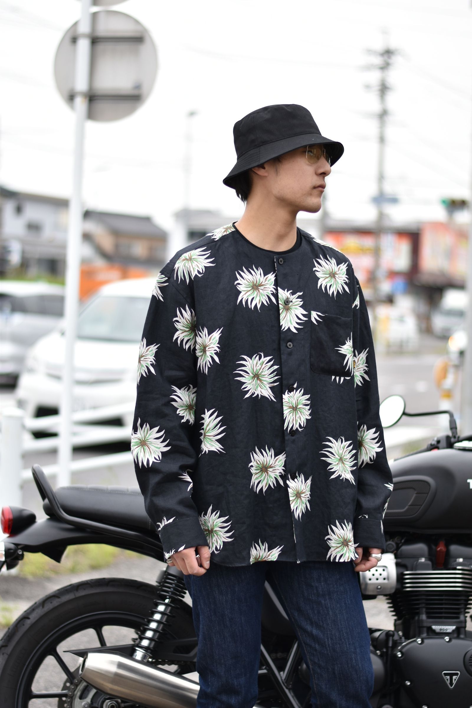 CALEE / ALLOVER FLOWER PATTERN L/S NO COLLAR LINEN SHIRT | chord