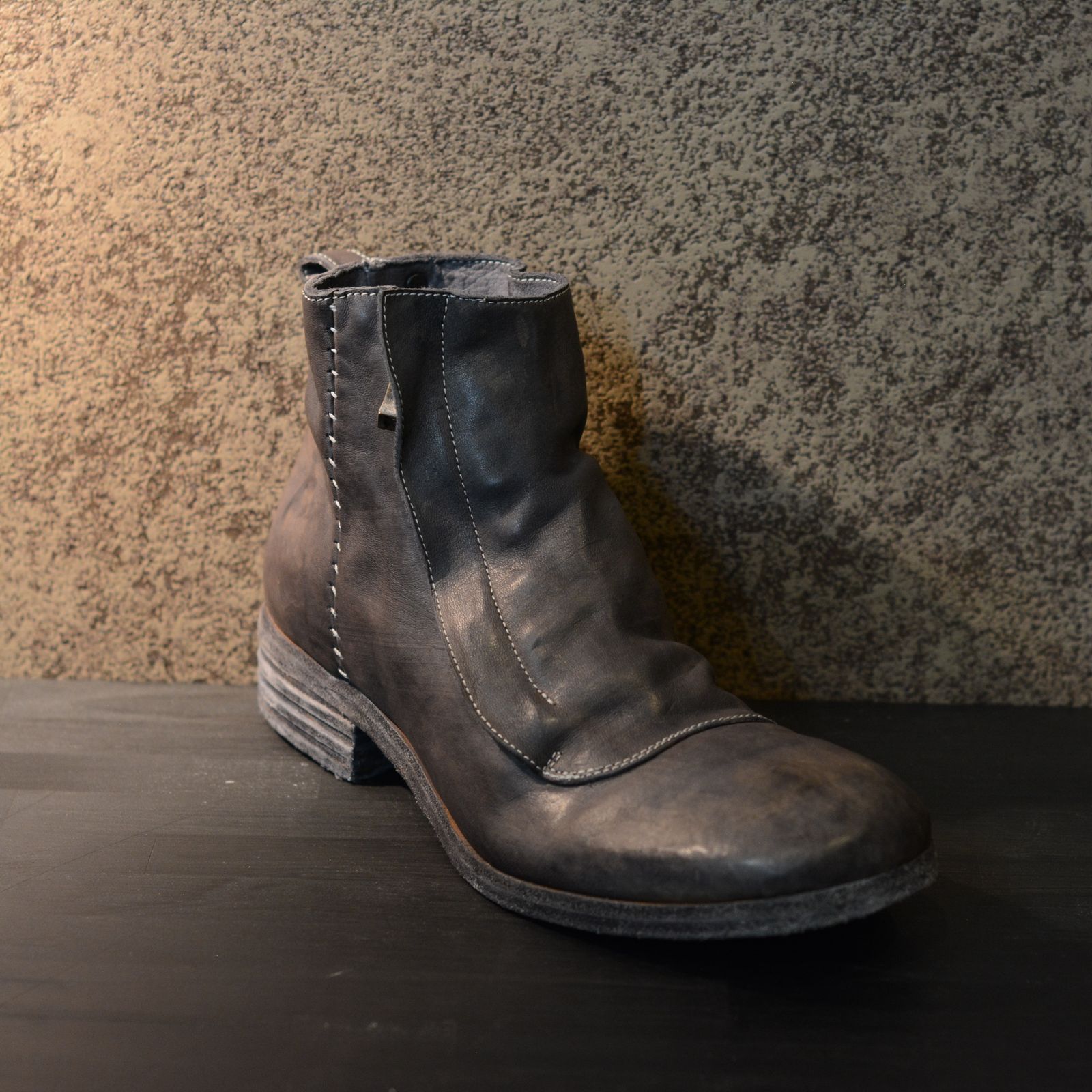 HORSE LEATHER WF-1 WRAP FRONT W/ZIP LINED LEATHER SOLES
