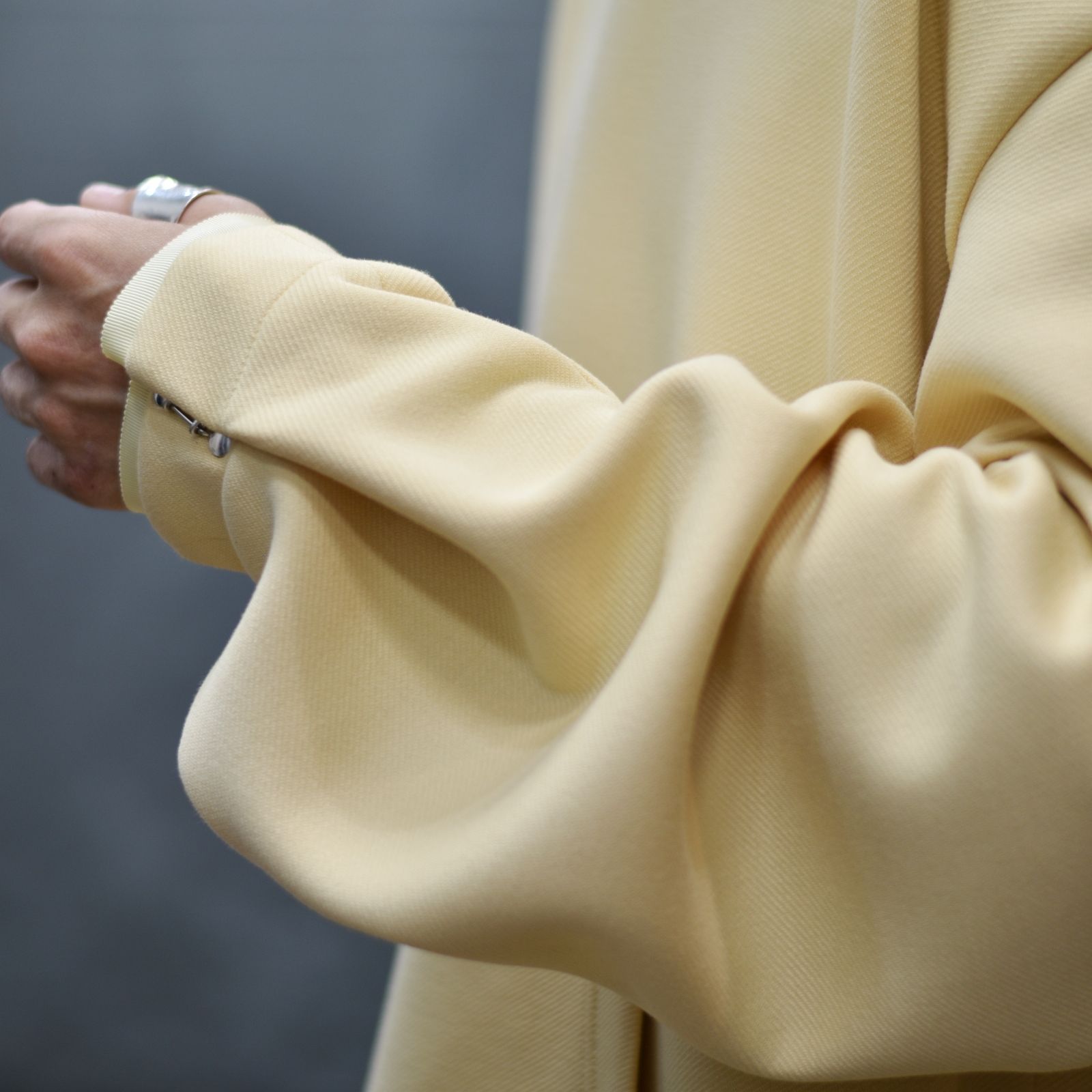 ジップベント フーディ / LB22SS-PK01-NM (PALE YELLOW)