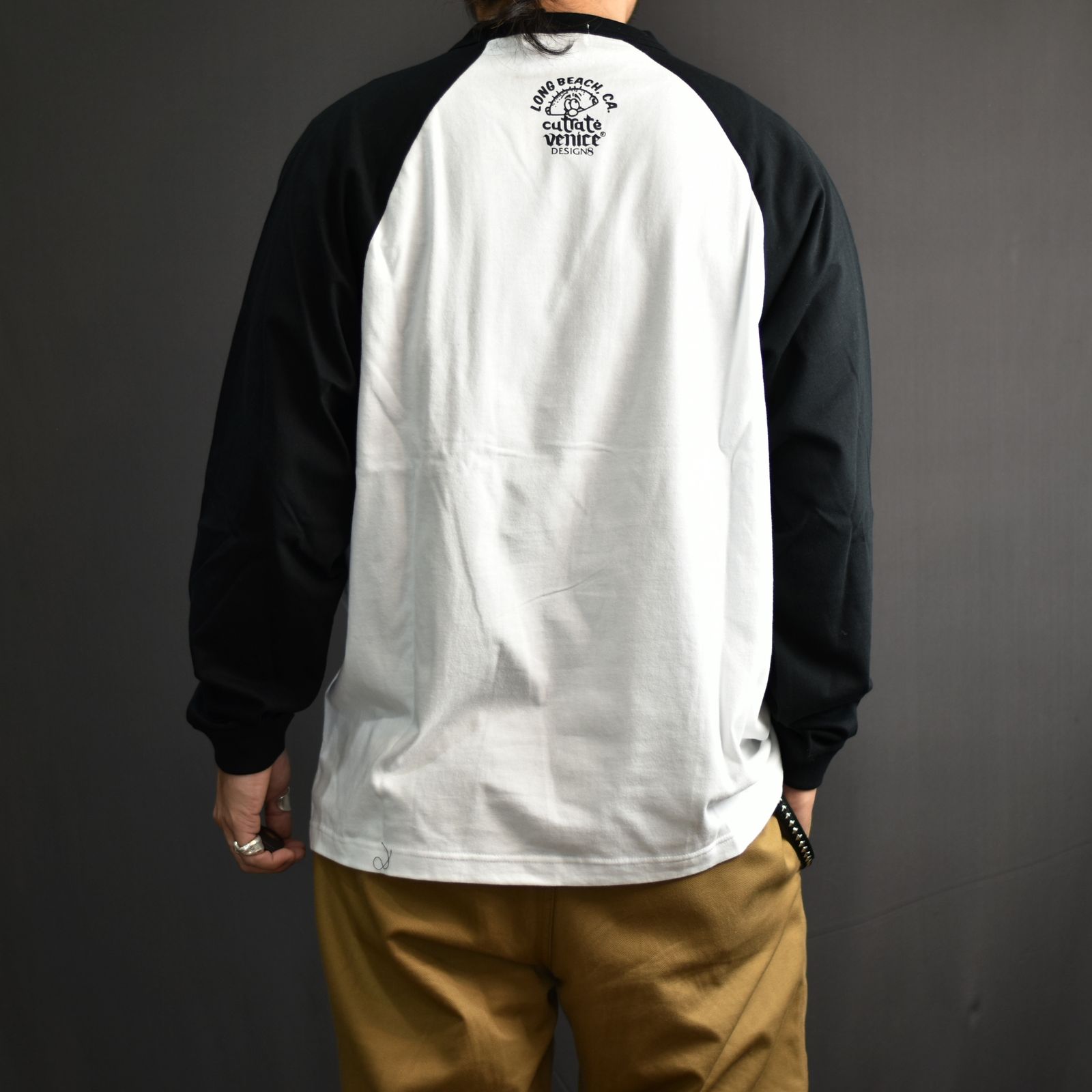 ×VENICE8 COFFEE HOUSE P.Y.F R/S TEE (WHT×BLK) / ラグランスリーブ ロンT