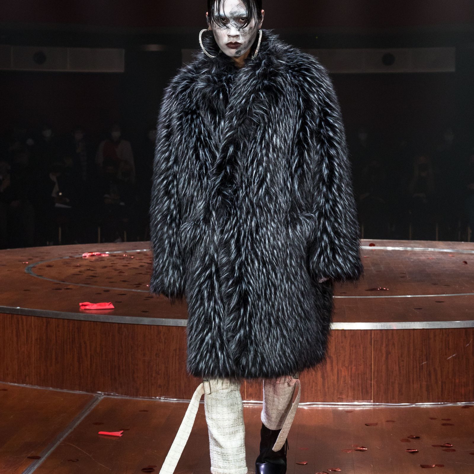 YETI FUR COAT (BK) / イエティ ファーコート