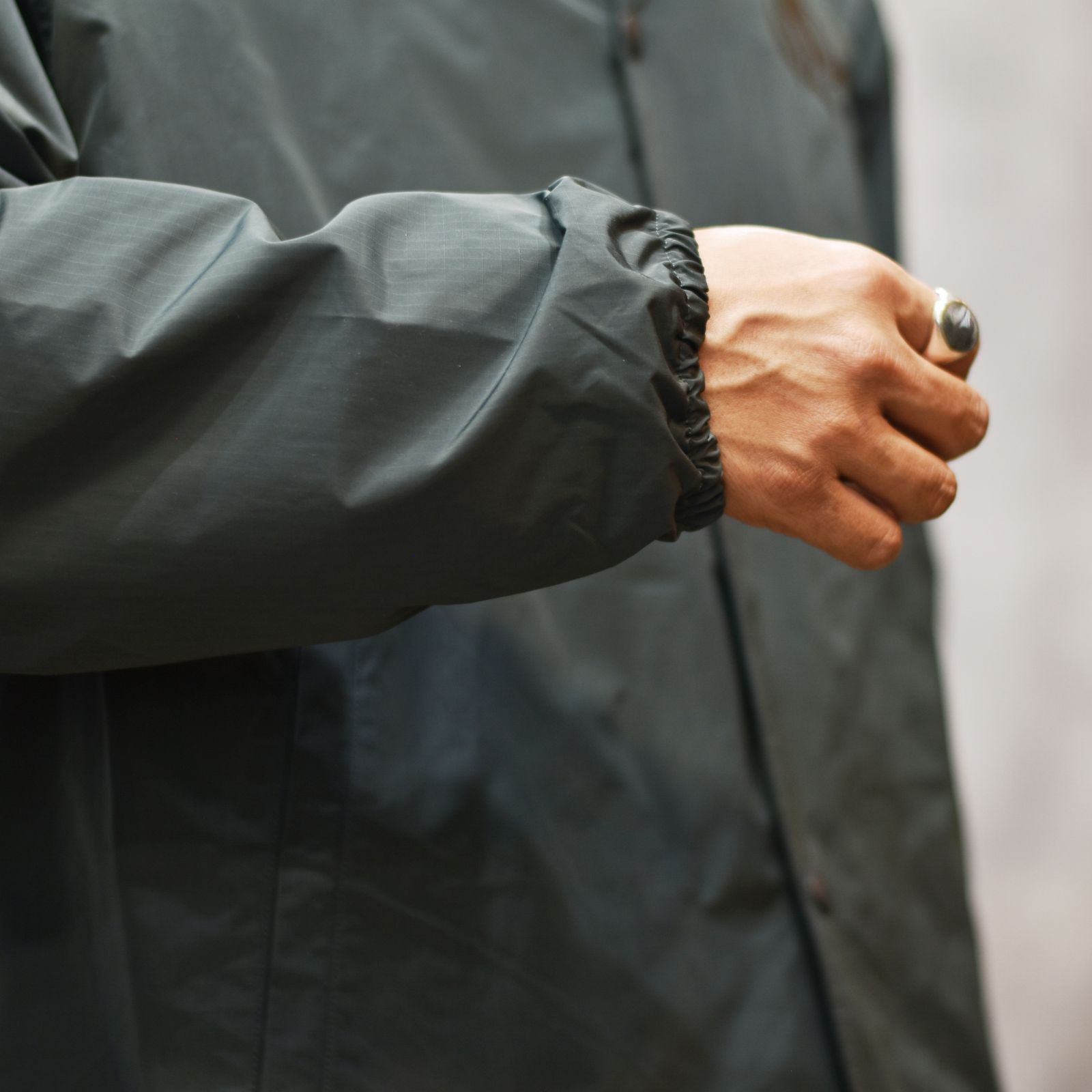 POCKETABLE COACH JACKET ＜EXCLUSIVE＞ (CHARCOAL)｜CL-26SS004EX
