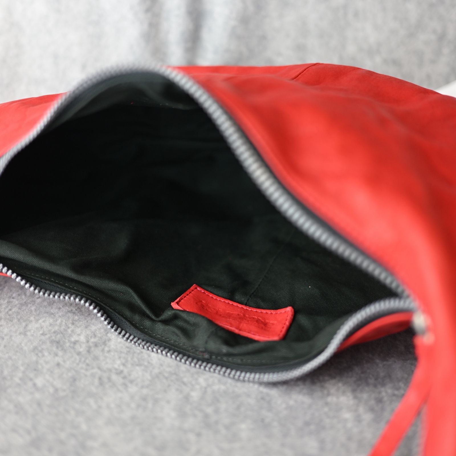 ダブルショルダーレザー フルタンニン製品染め ショルダーバッグ （RED / レッド）92-10